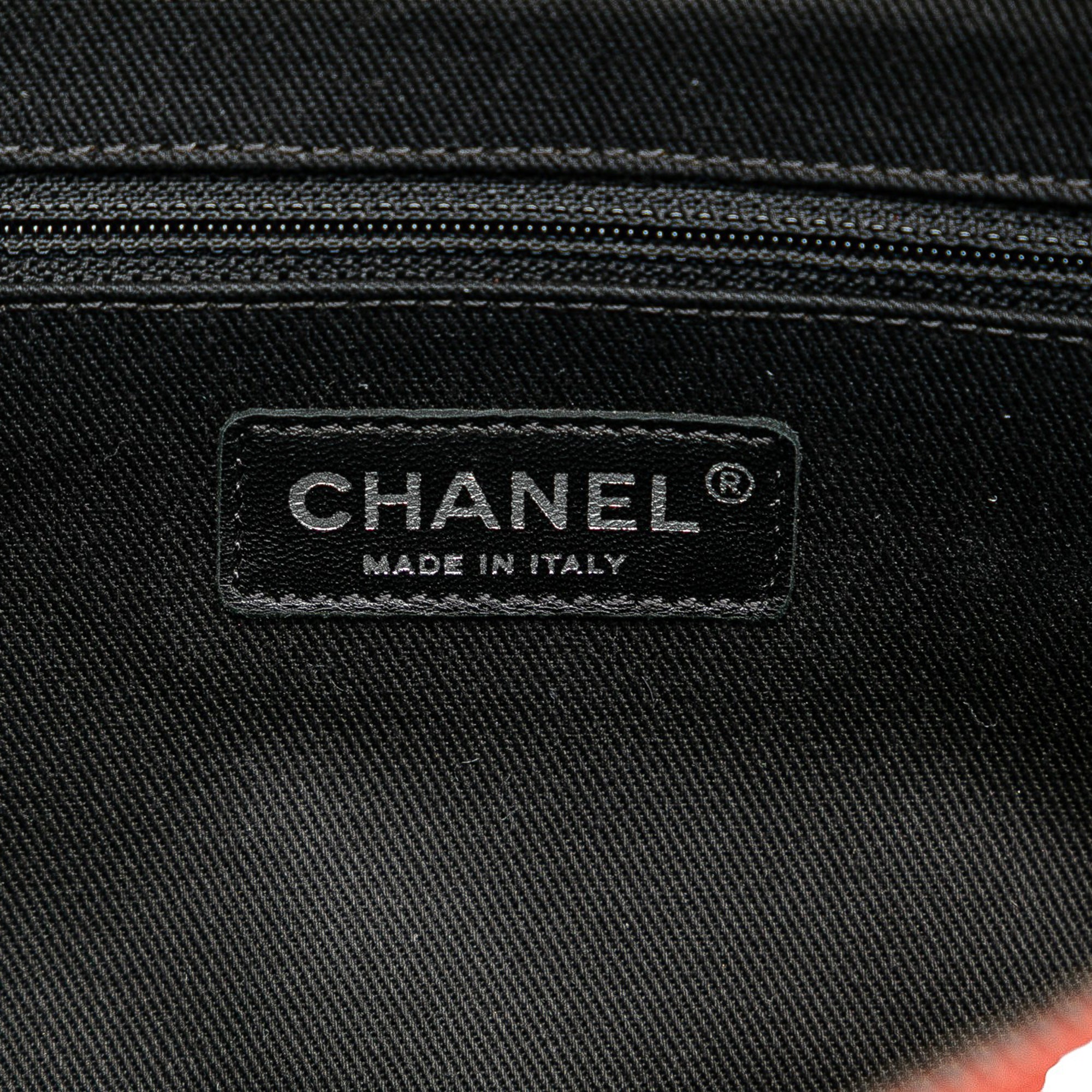 Jumbo Quilted Iridescent Caviar Easy Flap
