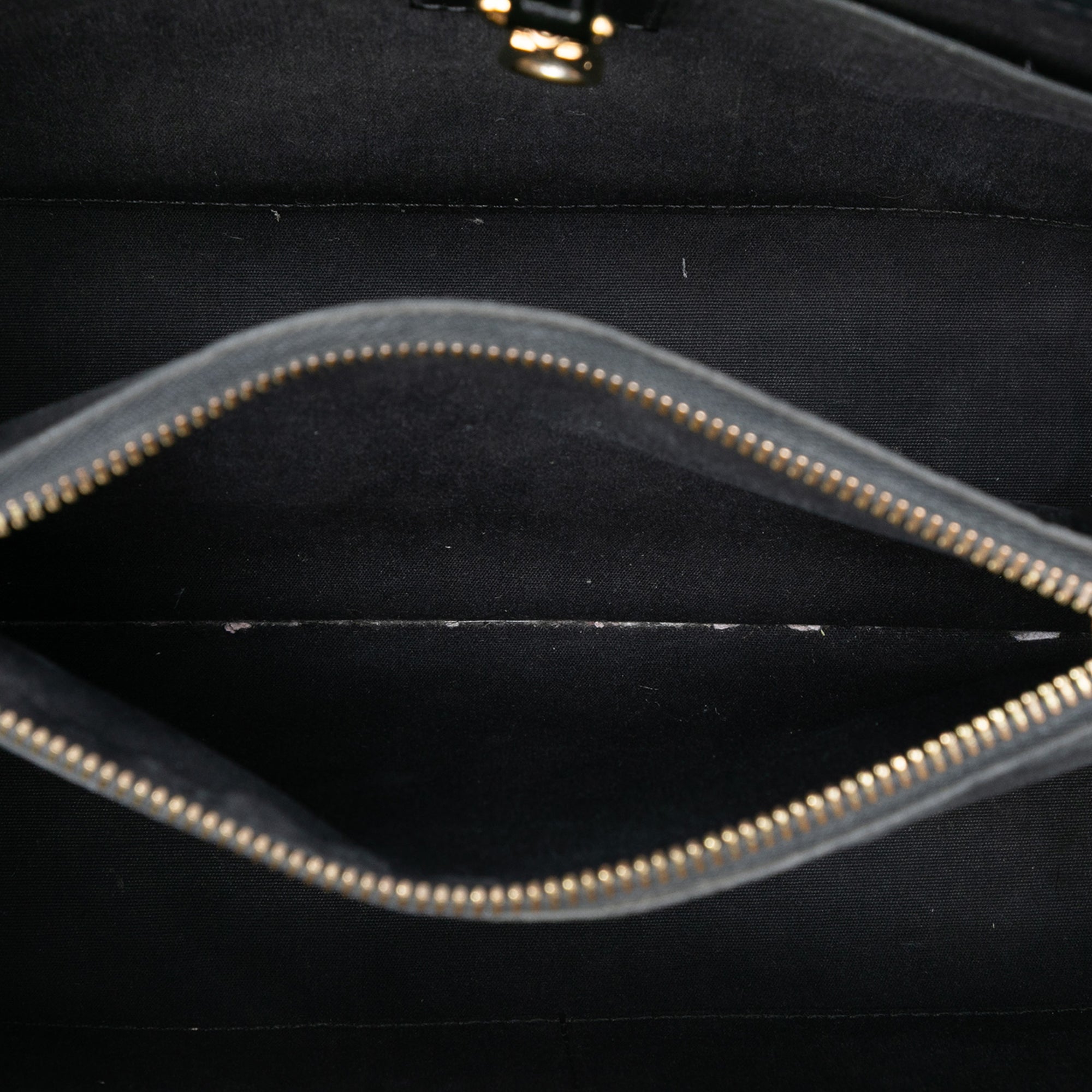 Monogram Vernis Montaigne MM