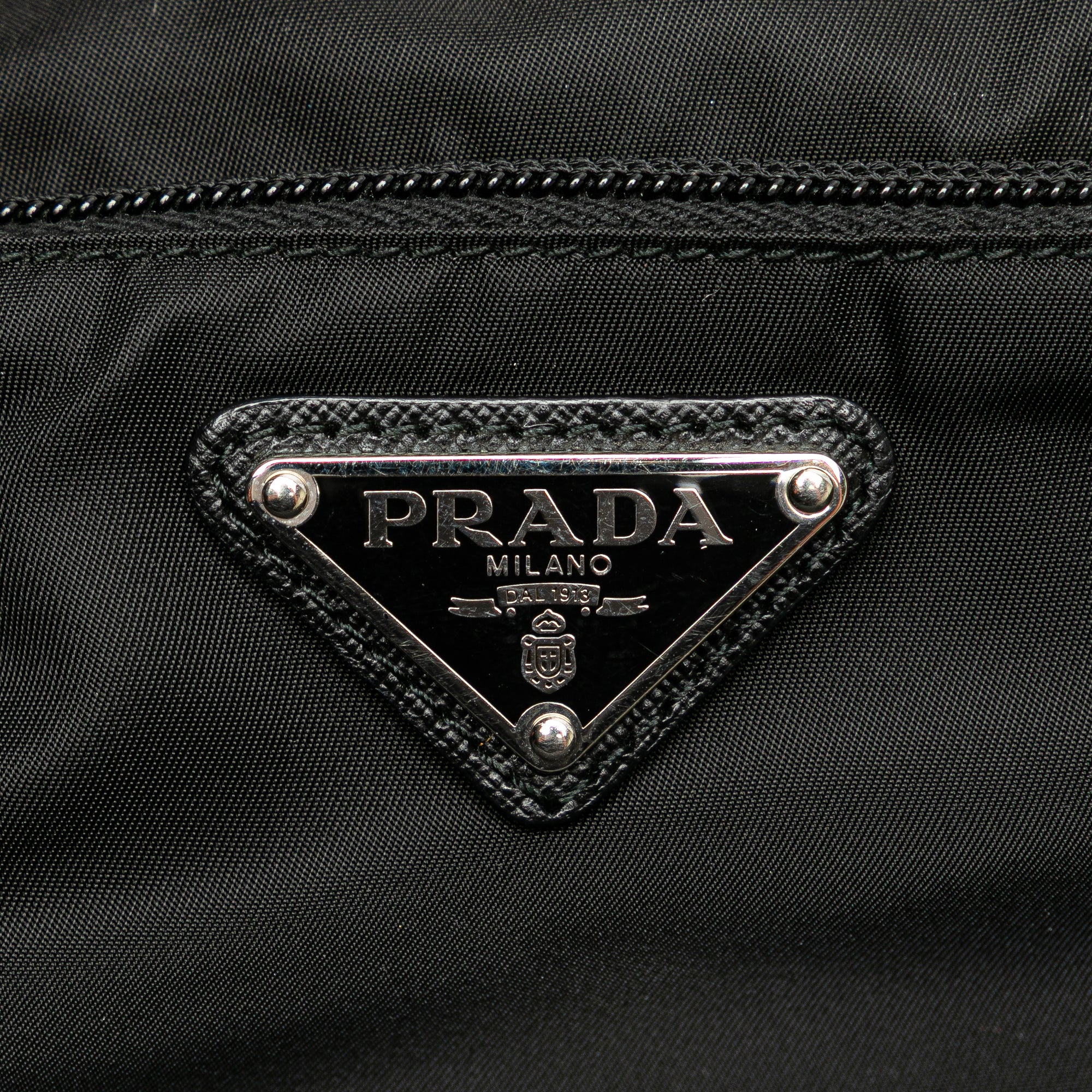 Tessuto Zip Top Crossbody