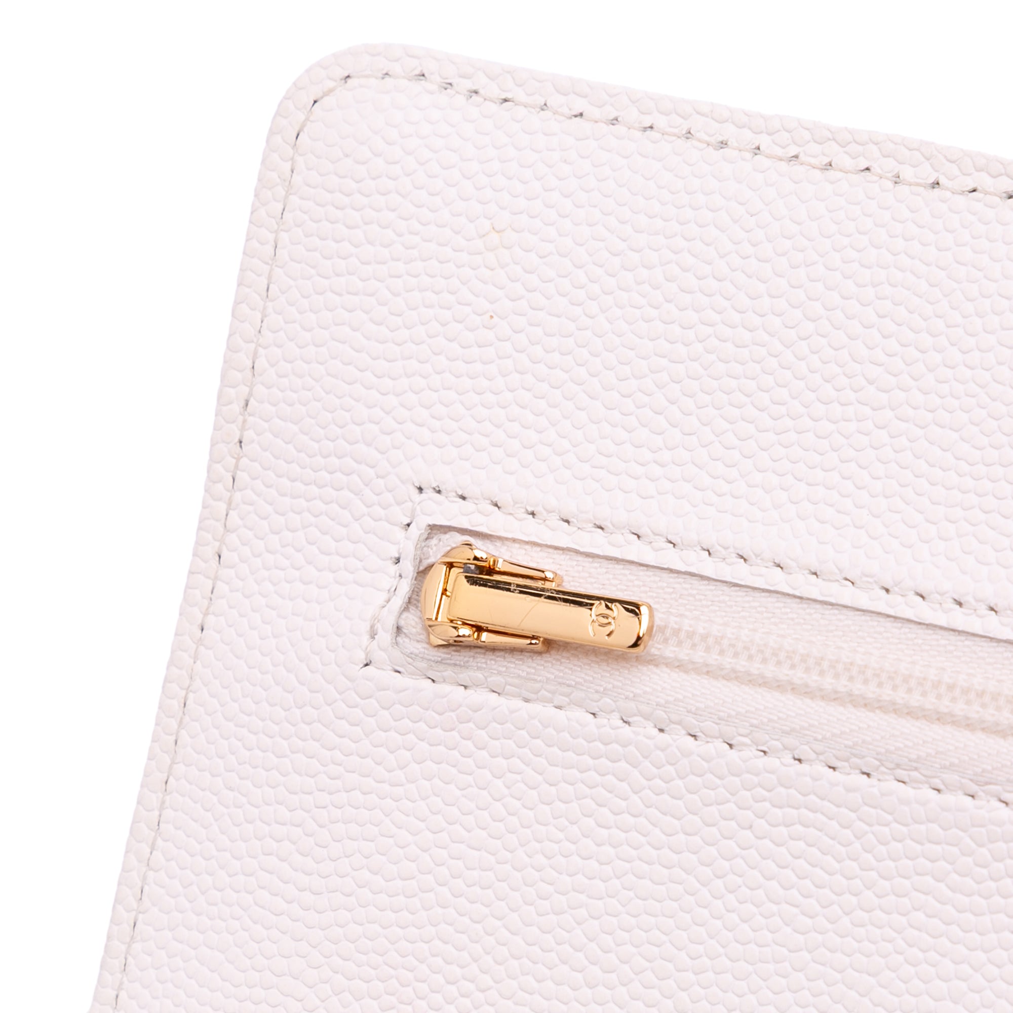 Quilted Caviar Coco Casino Wallet on Chain