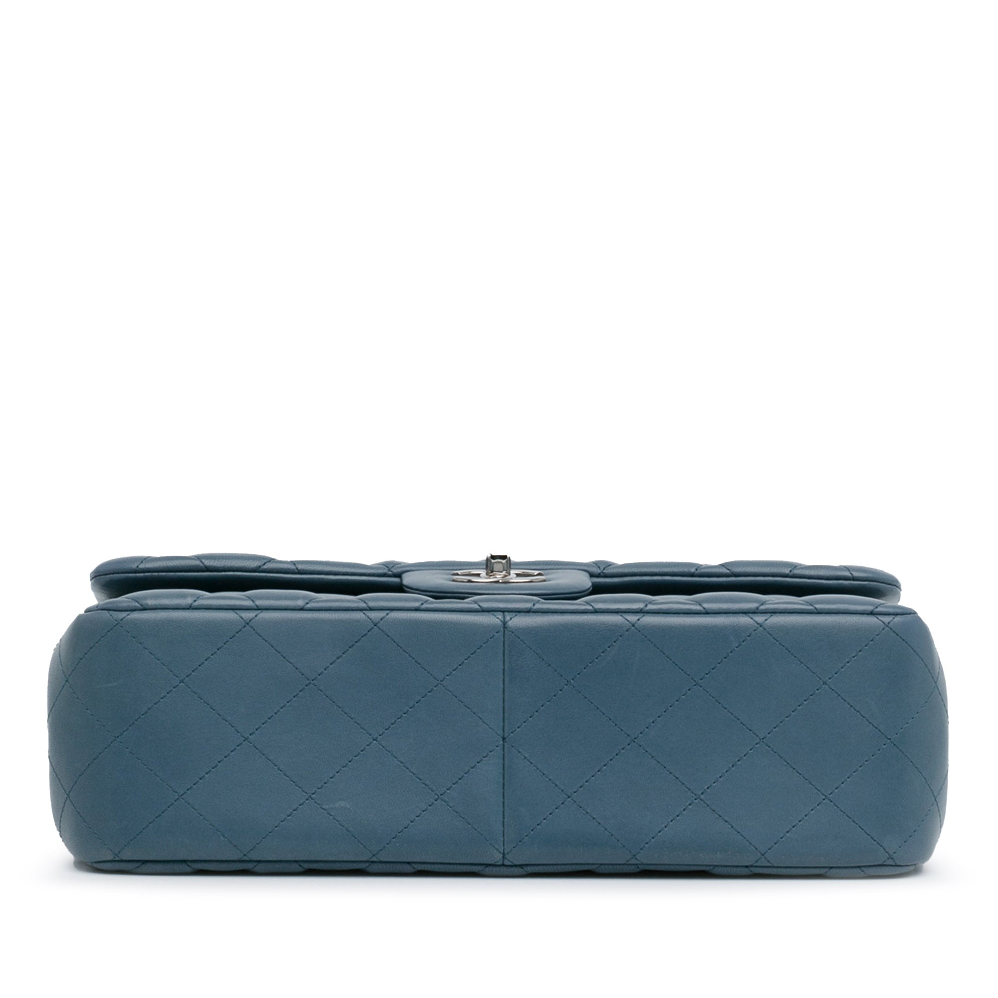 Jumbo Classic Lambskin Double Flap