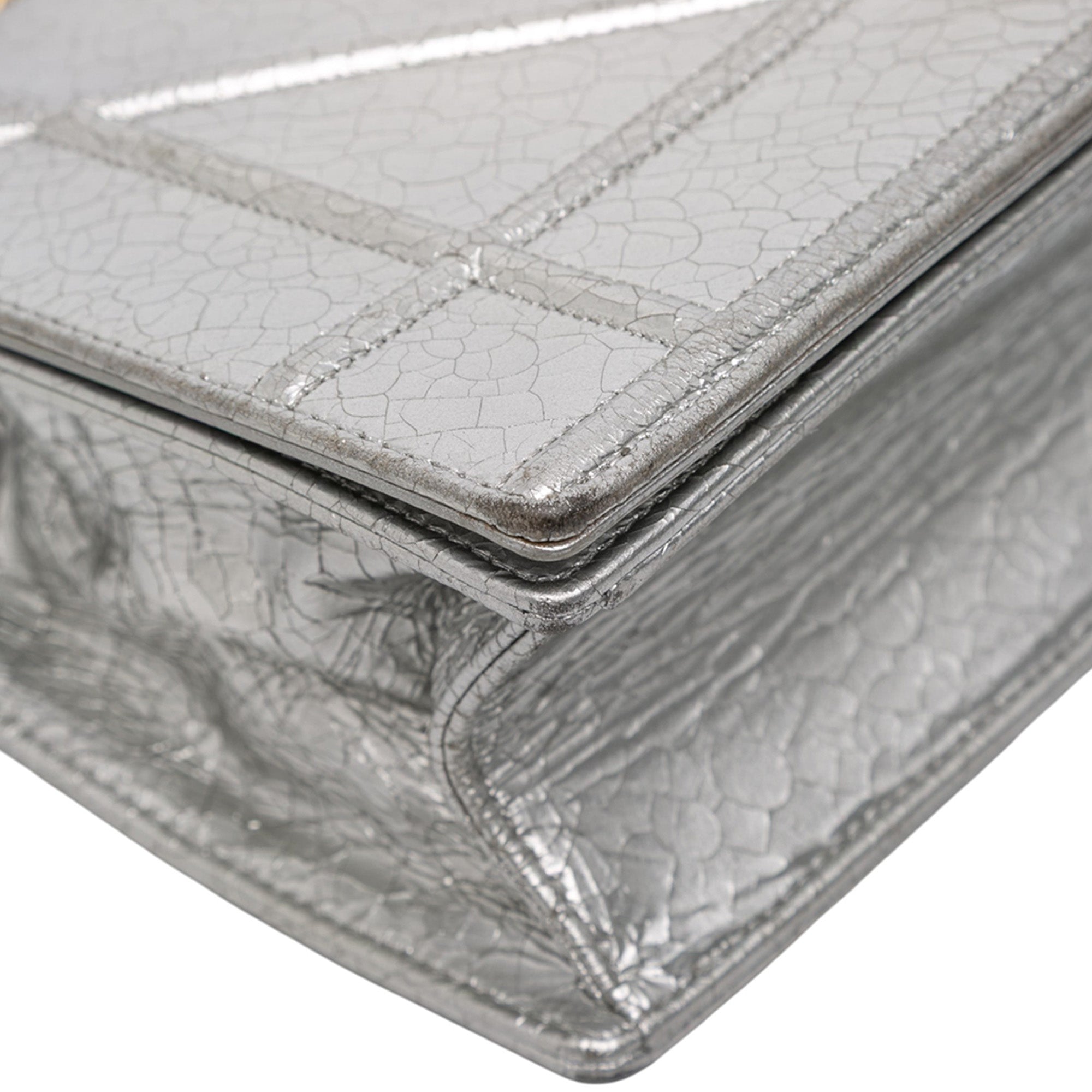 Medium Metallic Ceramic Effect Deerskin Diorama Flap