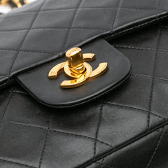 Medium Classic Lambskin Double Flap