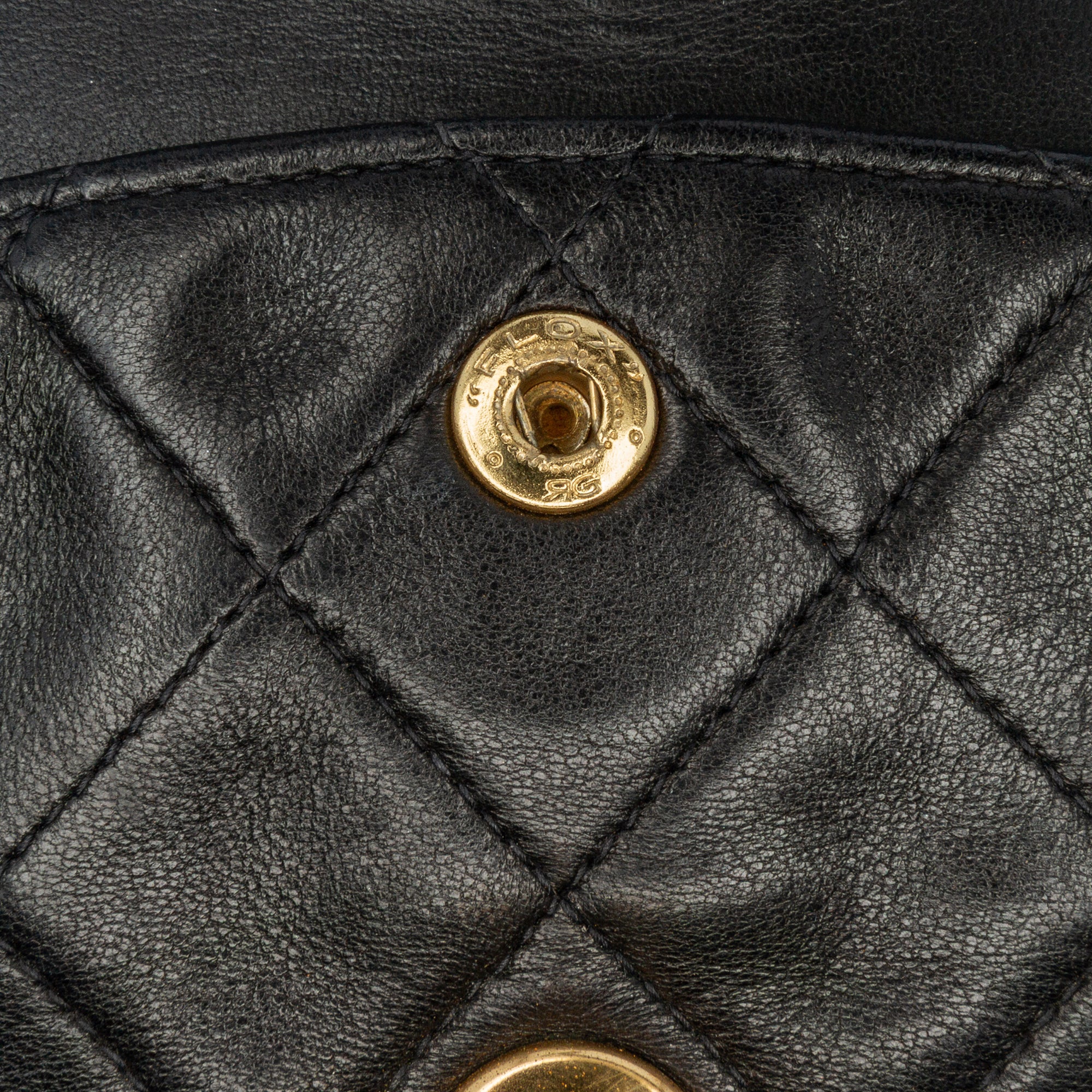 Medium Classic Lambskin Double Flap