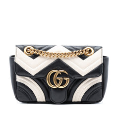Small GG Marmont Matelasse Leather Shoulder Bag