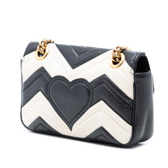 Small GG Marmont Matelasse Leather Shoulder Bag