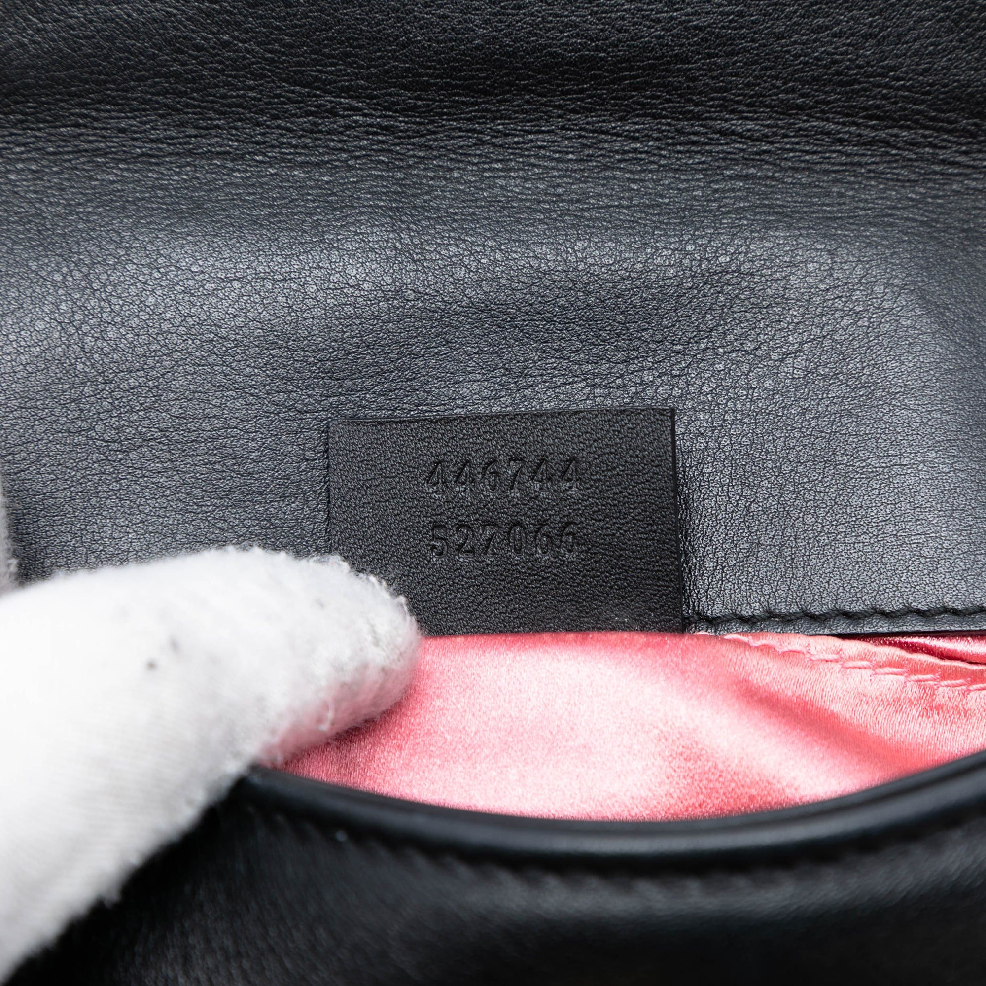 Small GG Marmont Matelasse Leather Shoulder Bag