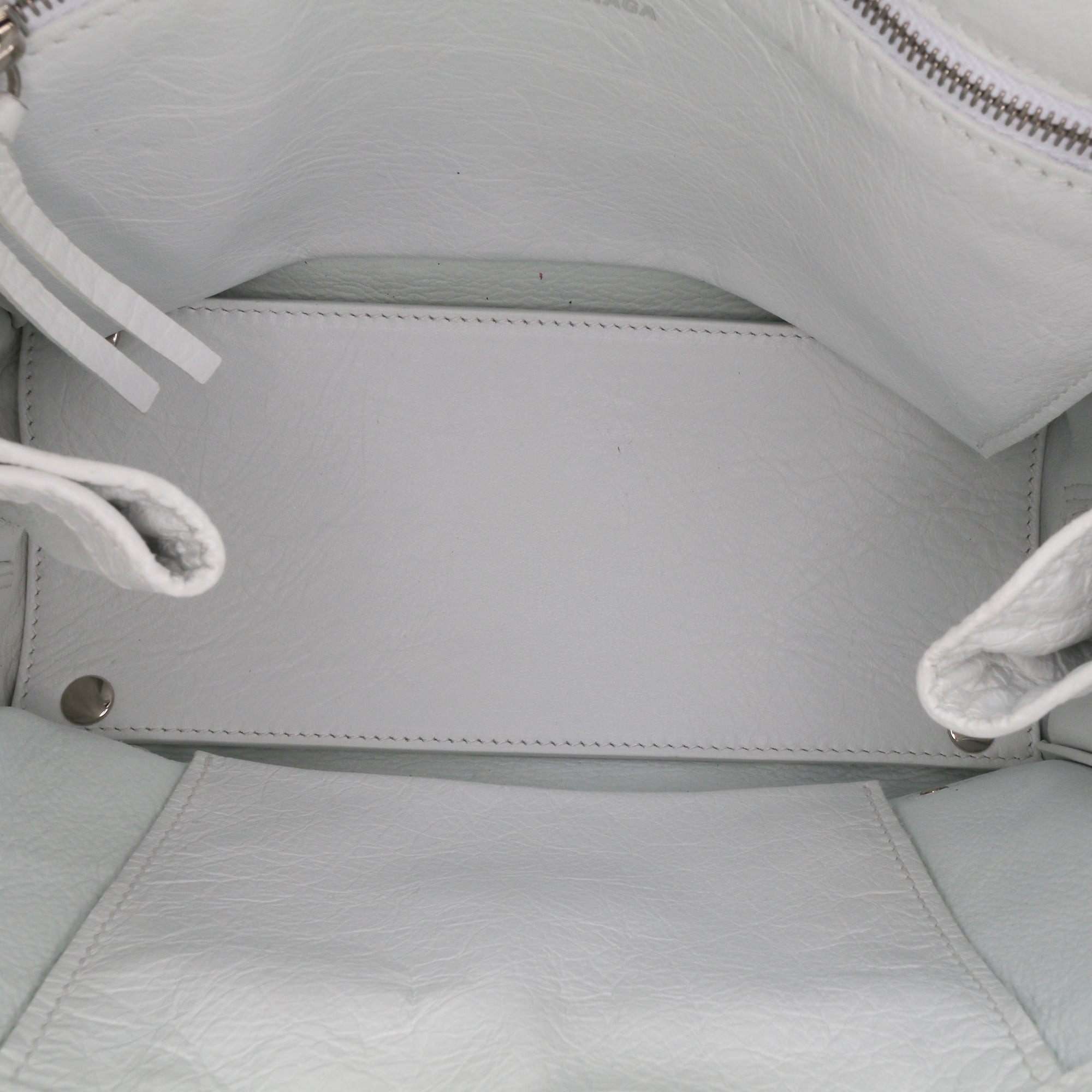 Mini Lambskin Graffiti Papier A4 Zip Around Satchel