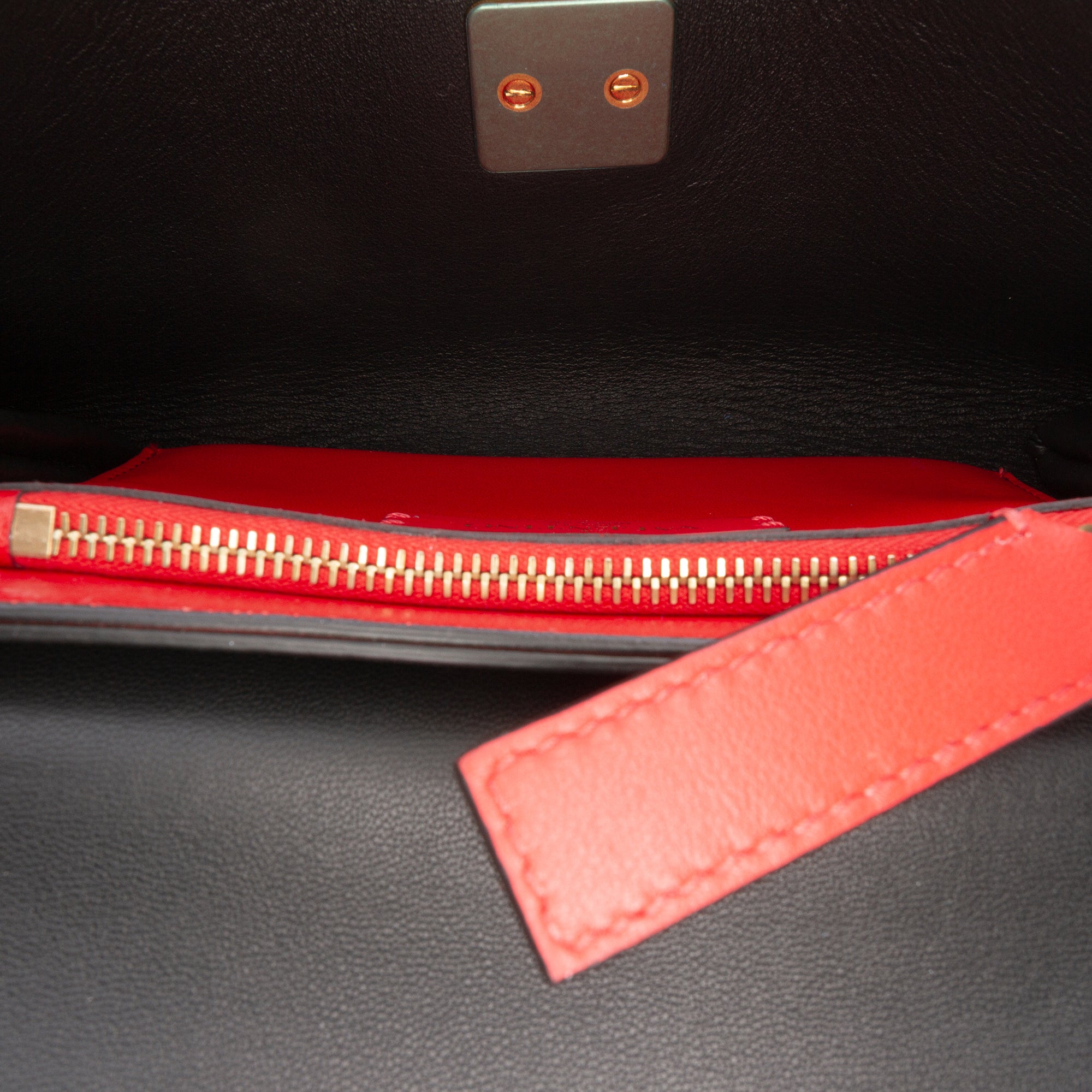 Leather VRing Crossbody