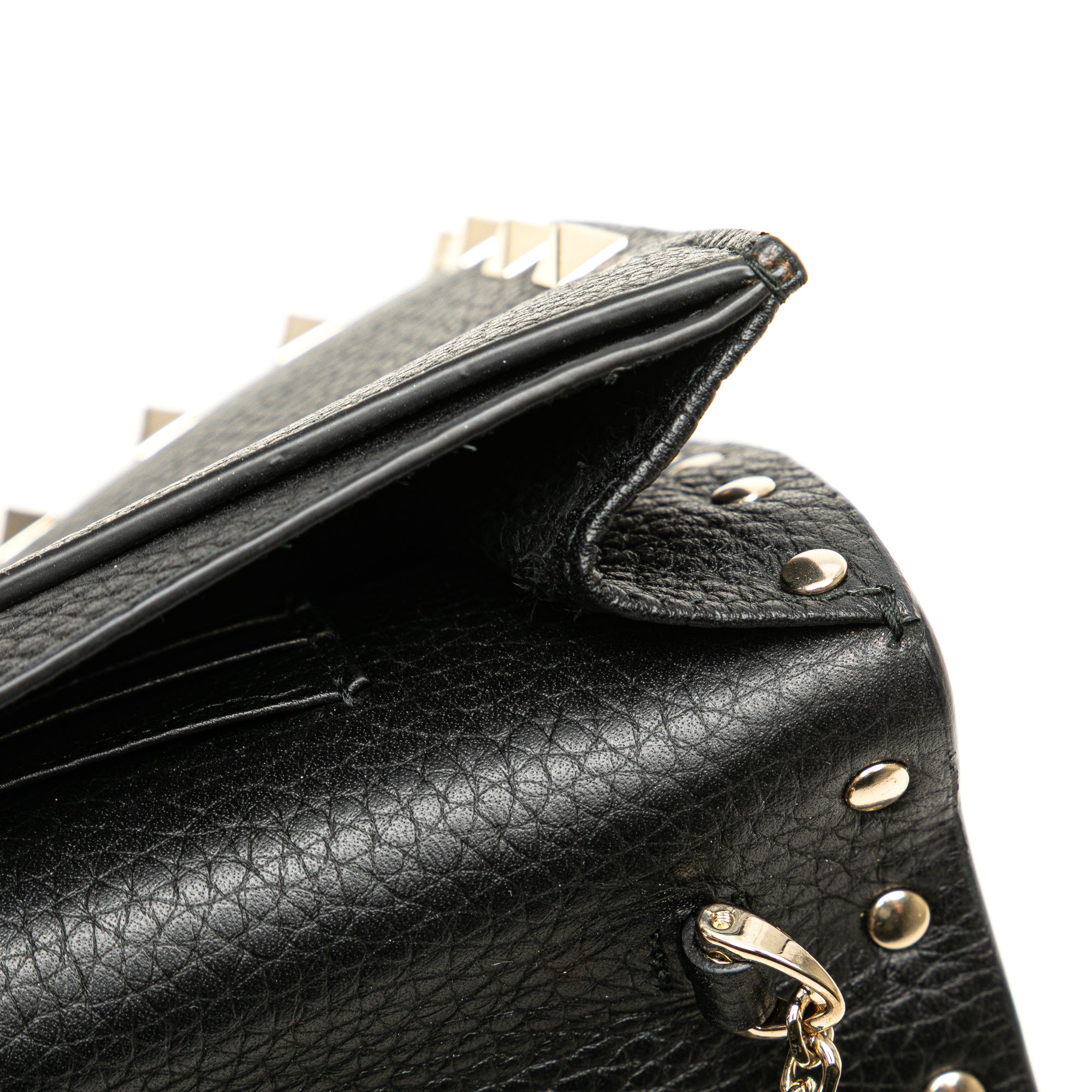 Pebbled Calfskin Rockstud Envelope Wallet on Chain