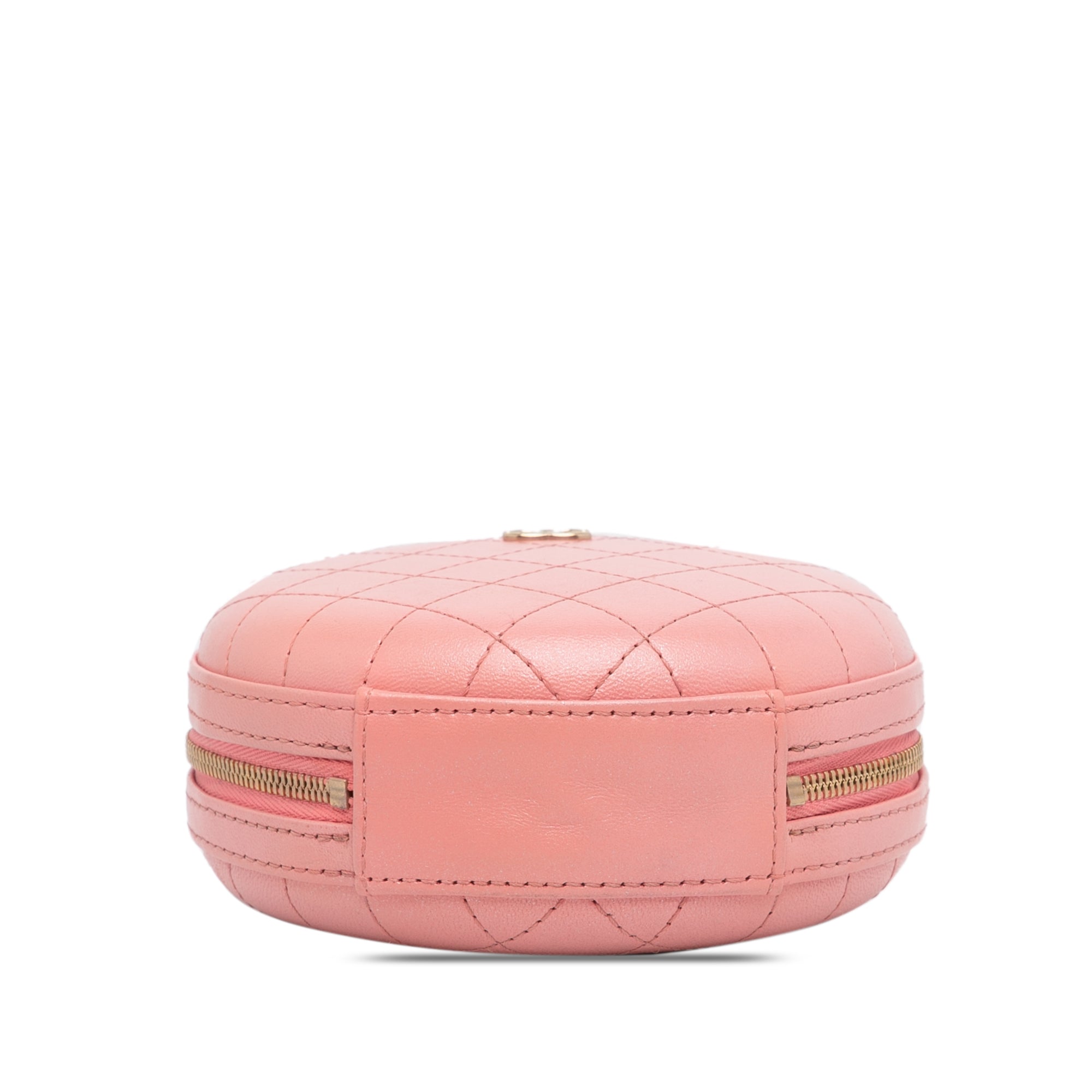 CC Quilted Lambskin Round Crossbody_4