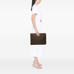 Monogram Poche Documents Portfolio