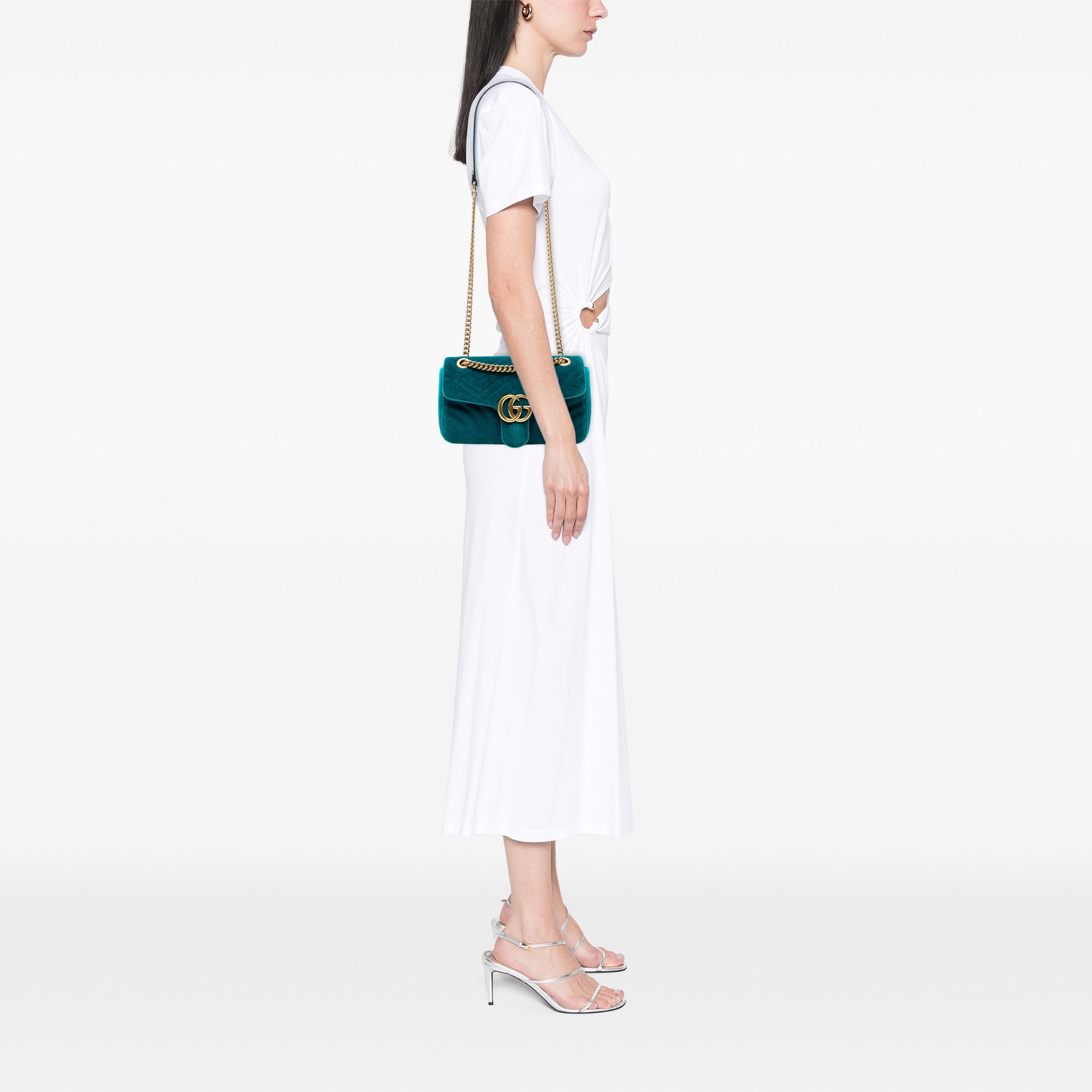 Medium GG Marmont Matelasse Velvet Shoulder Bag