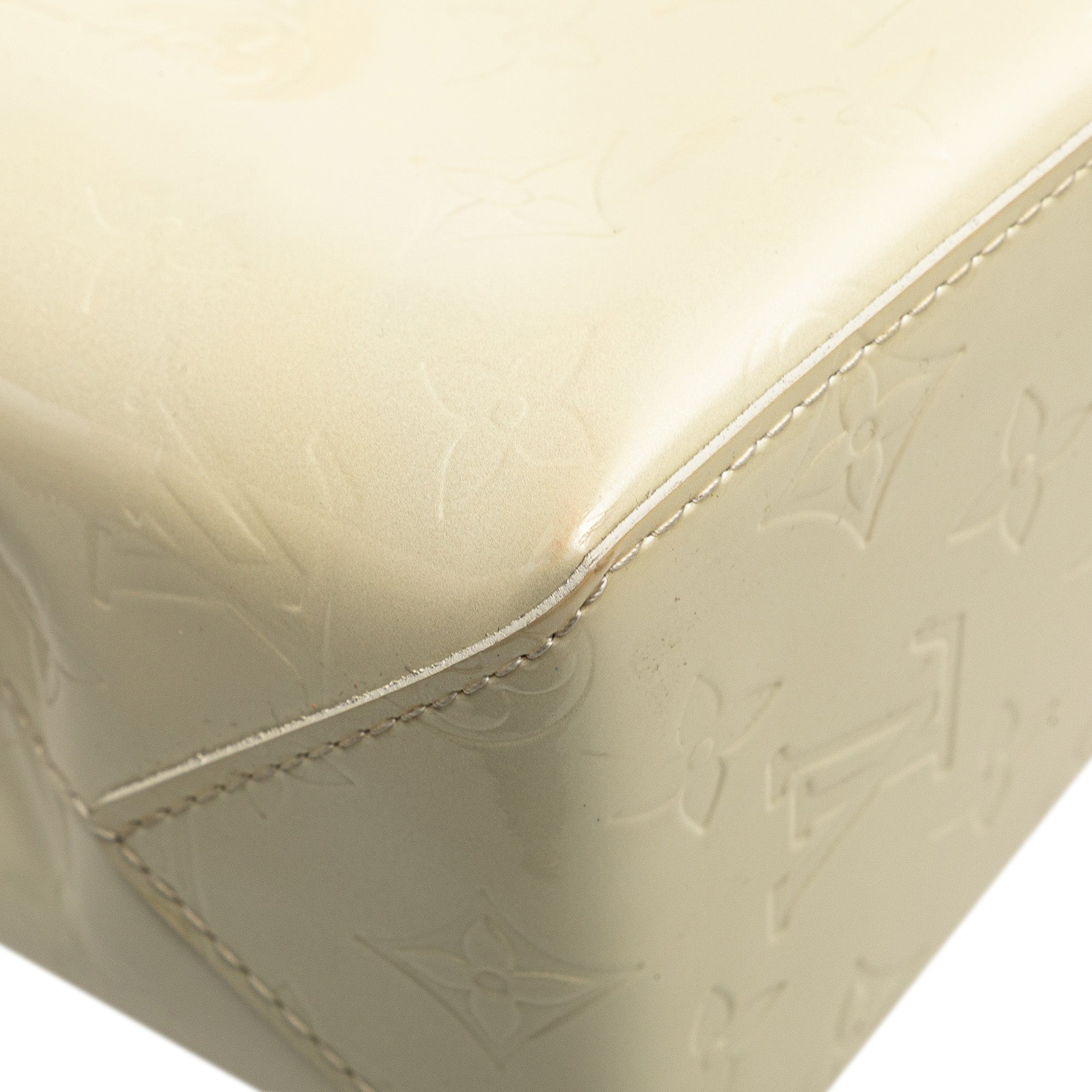 Monogram Vernis Reade PM