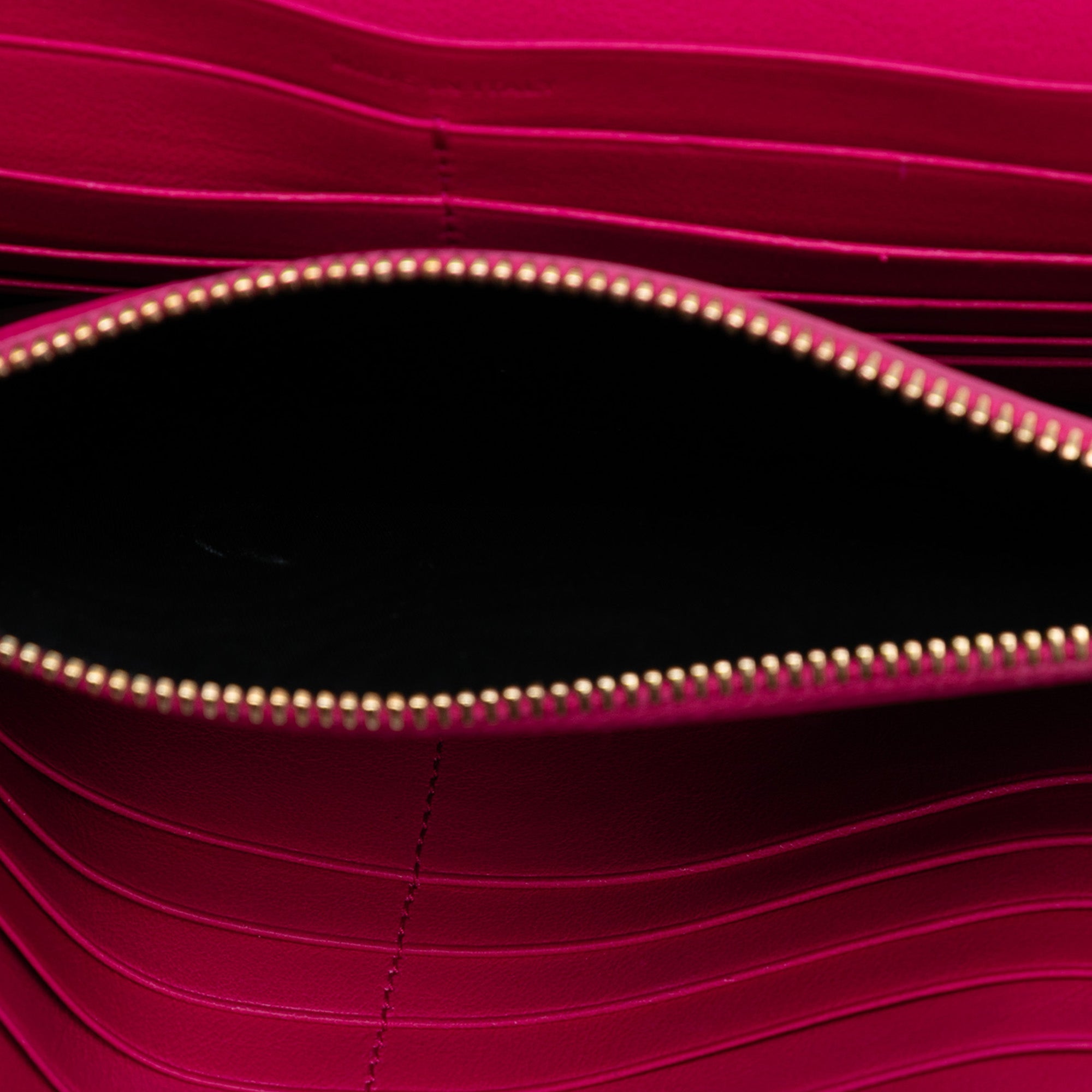 Leather Chyc Ligne Wallet on Chain