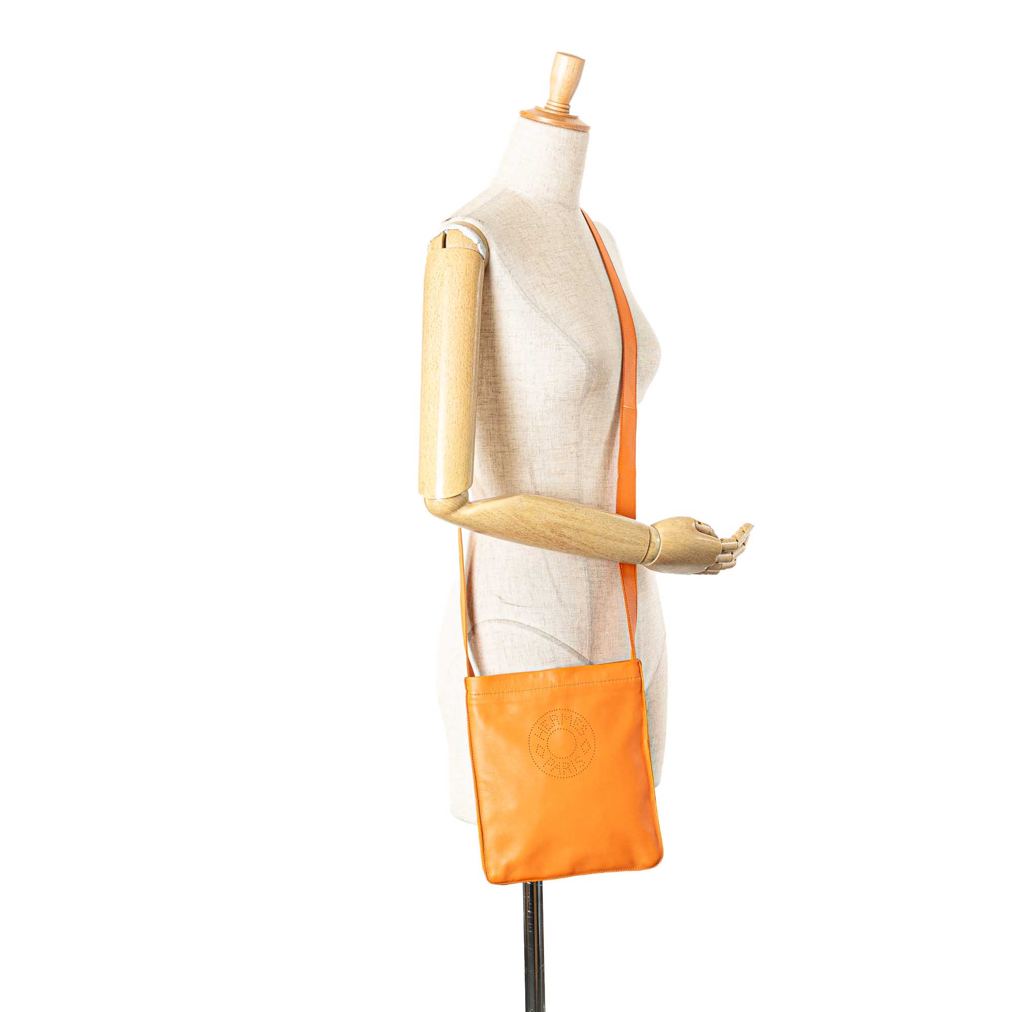 Milo Clou de Selle Crossbody