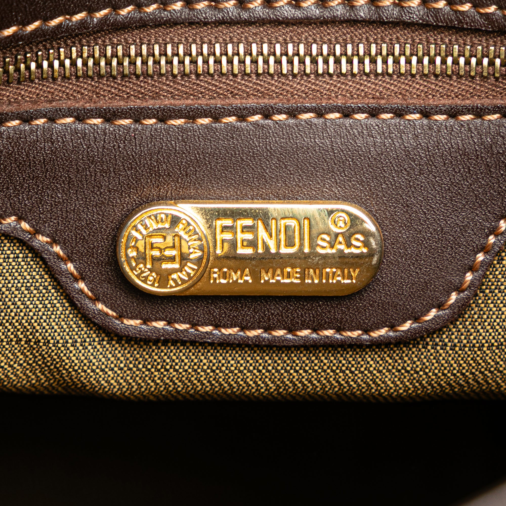 Zucca Canvas Shoulder Bag