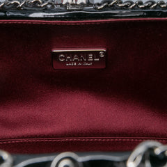 Quilted Patent Chain Around Clutch