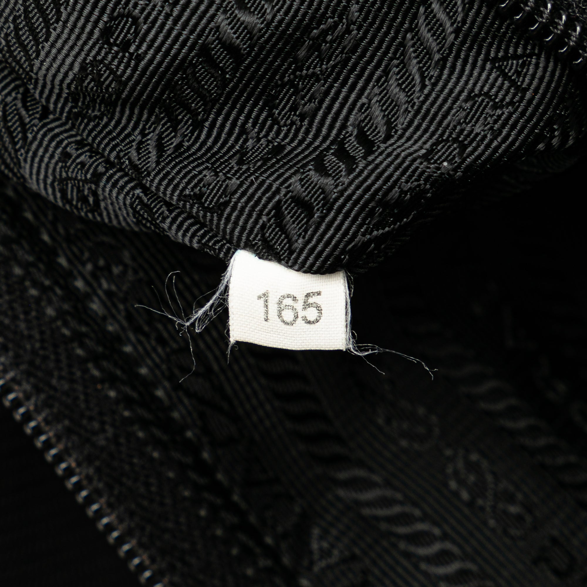 Tessuto Zip Top Crossbody