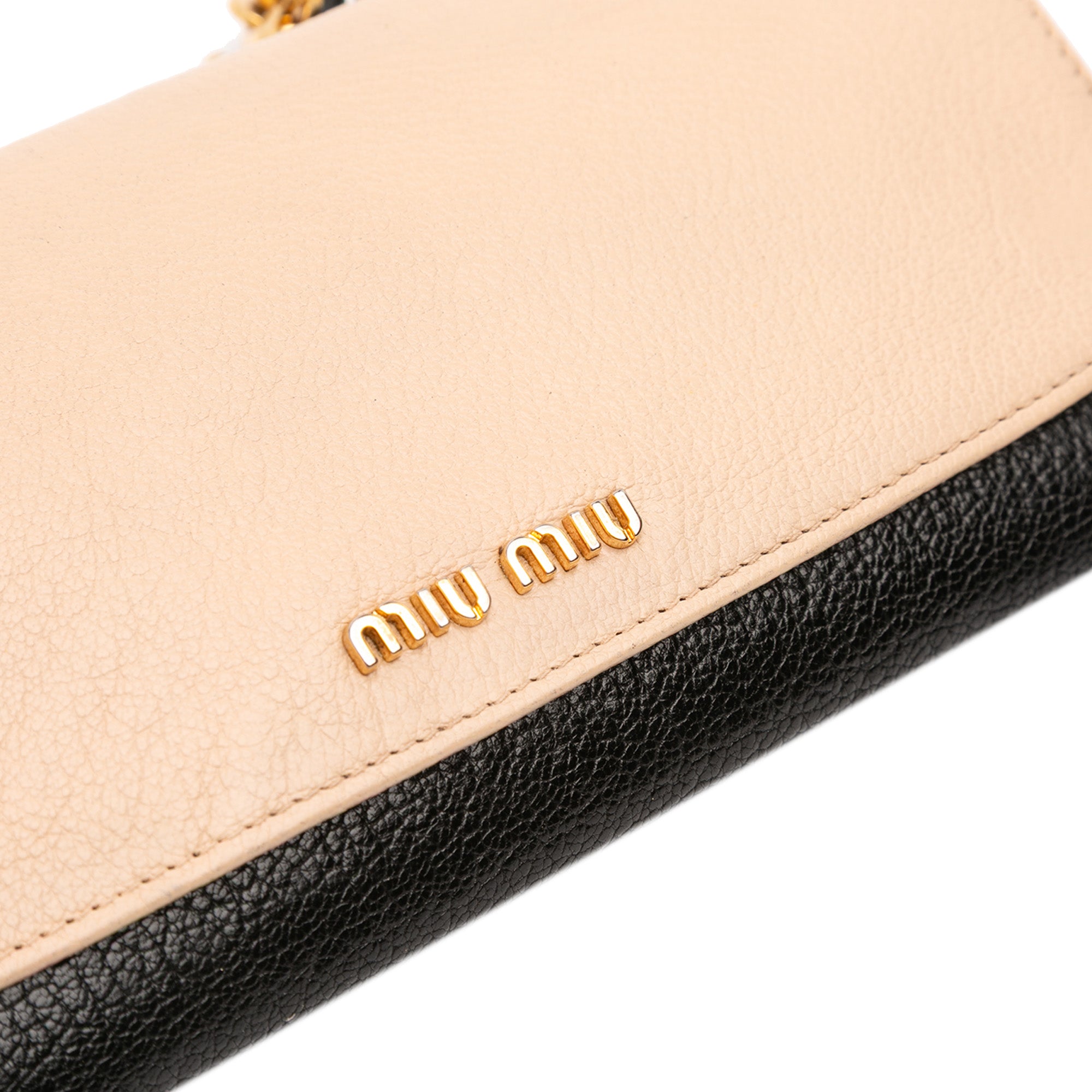 Bicolor Leather Wallet On Chain