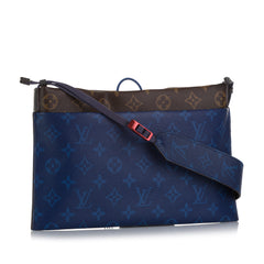 Monogram Pacific Outdoor Pouch_1