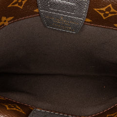 Monogram Pacific Outdoor Pouch_4