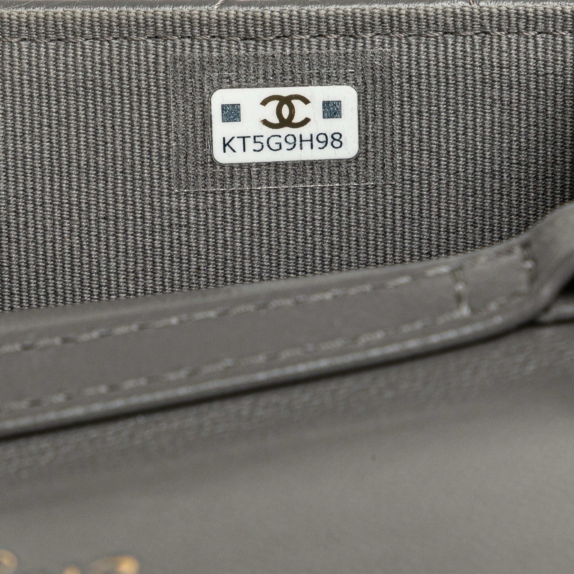 Lambskin 19 Flap Coin Purse With Chain