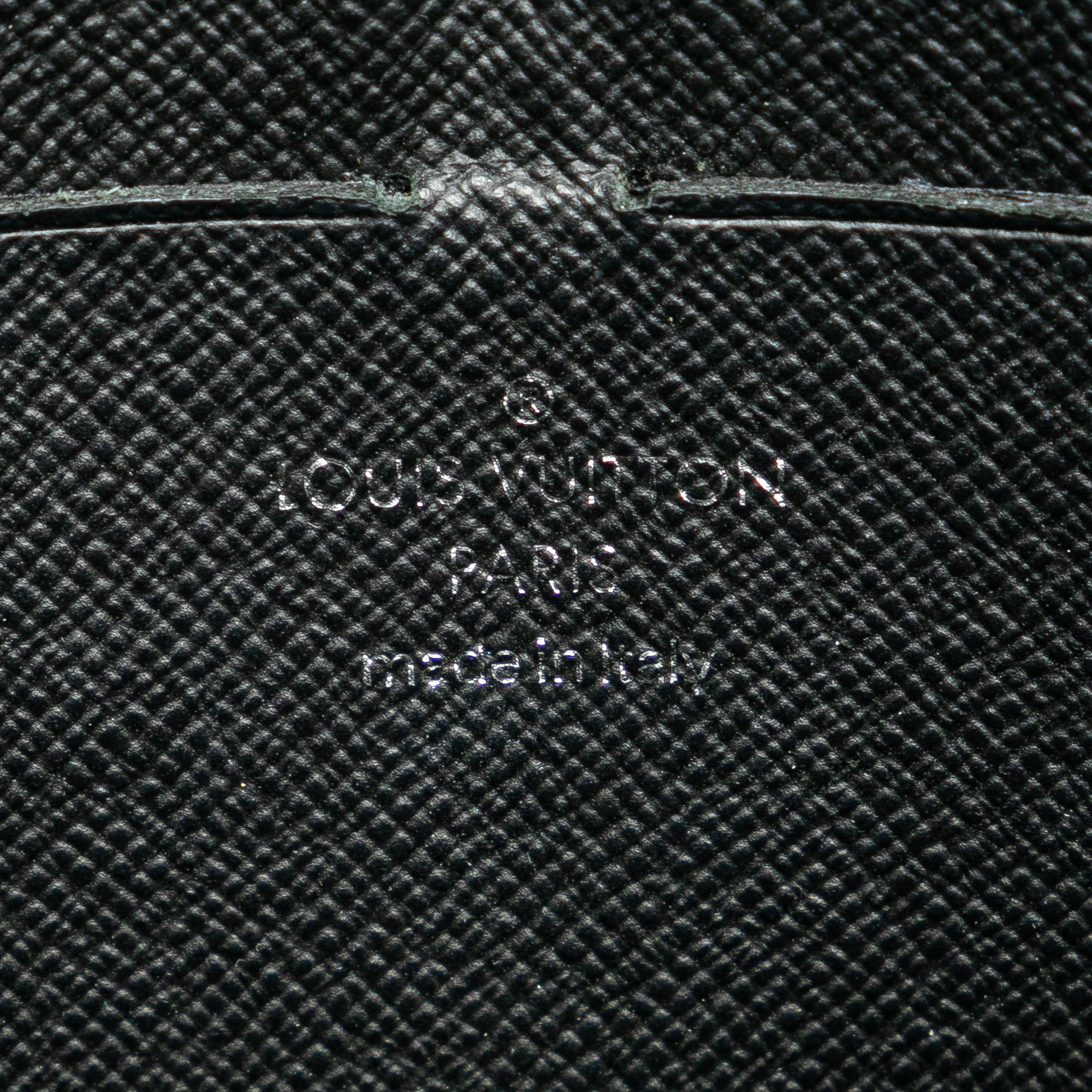 Monogram Eclipse Reverse Pochette Voyage MM