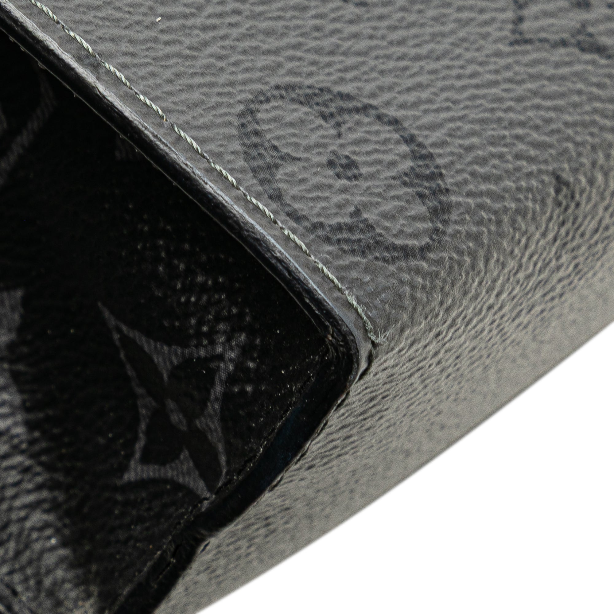 Monogram Eclipse Reverse Pochette Voyage MM