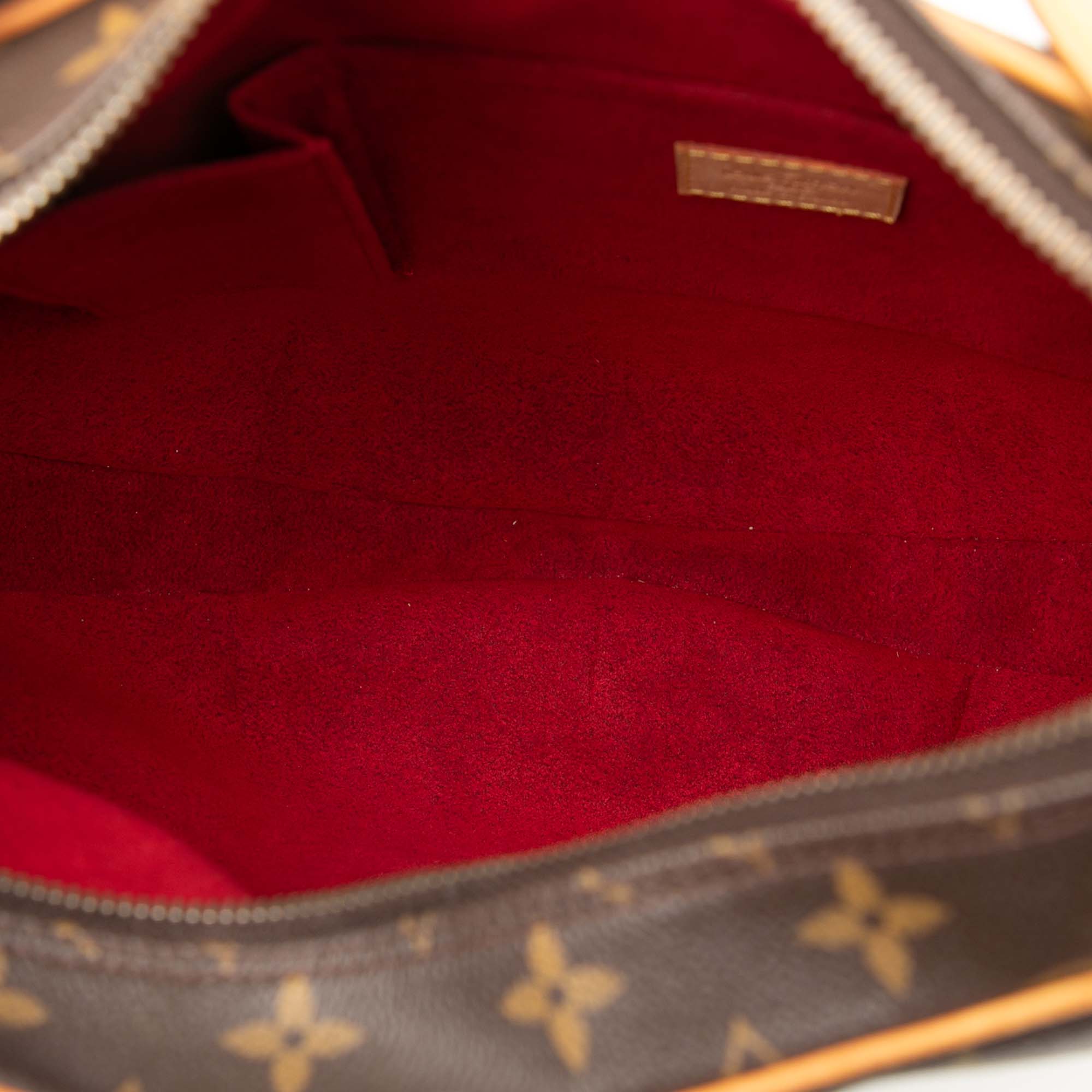 Monogram Croissant GM