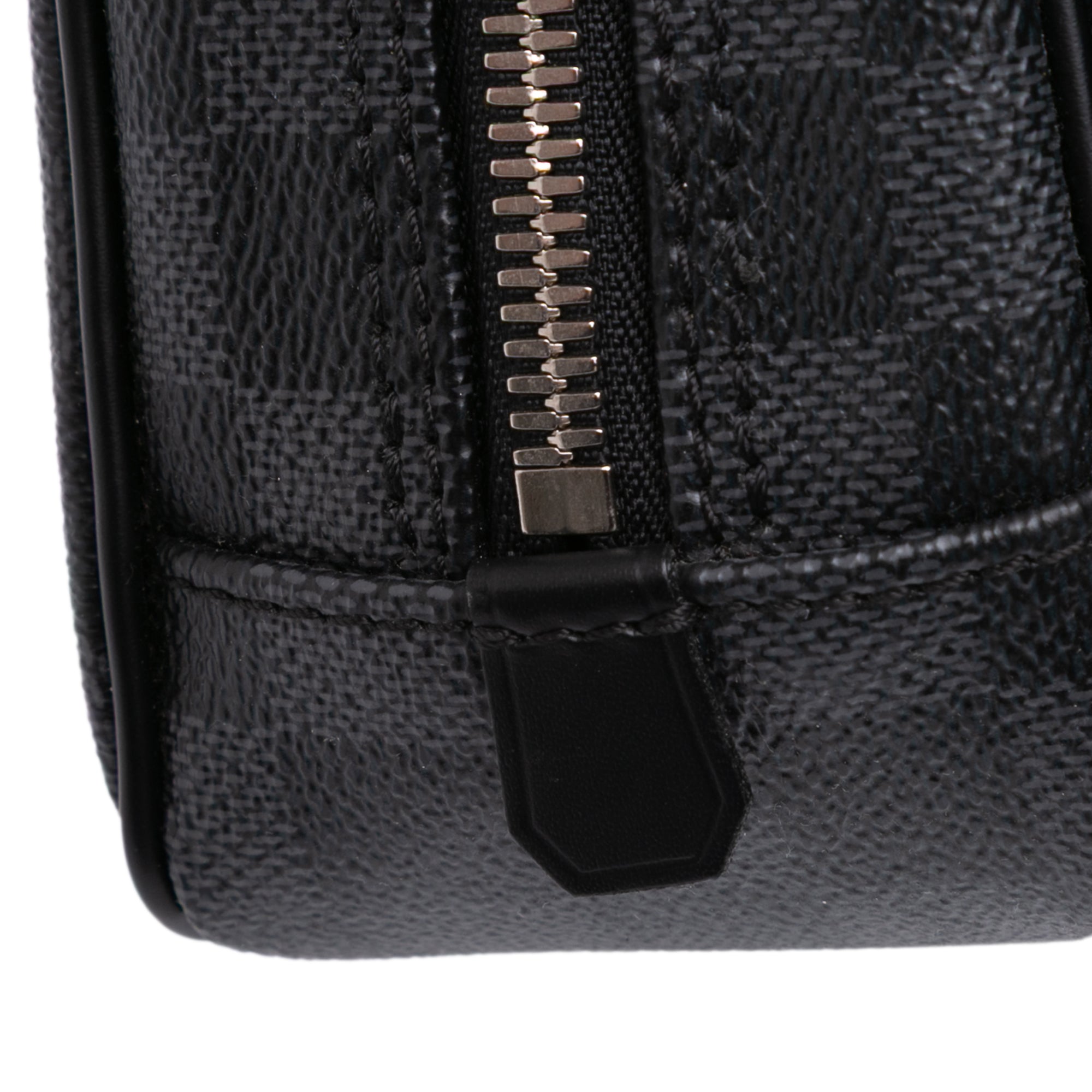 Damier Graphite Hanging Toiletry Kit Pouch