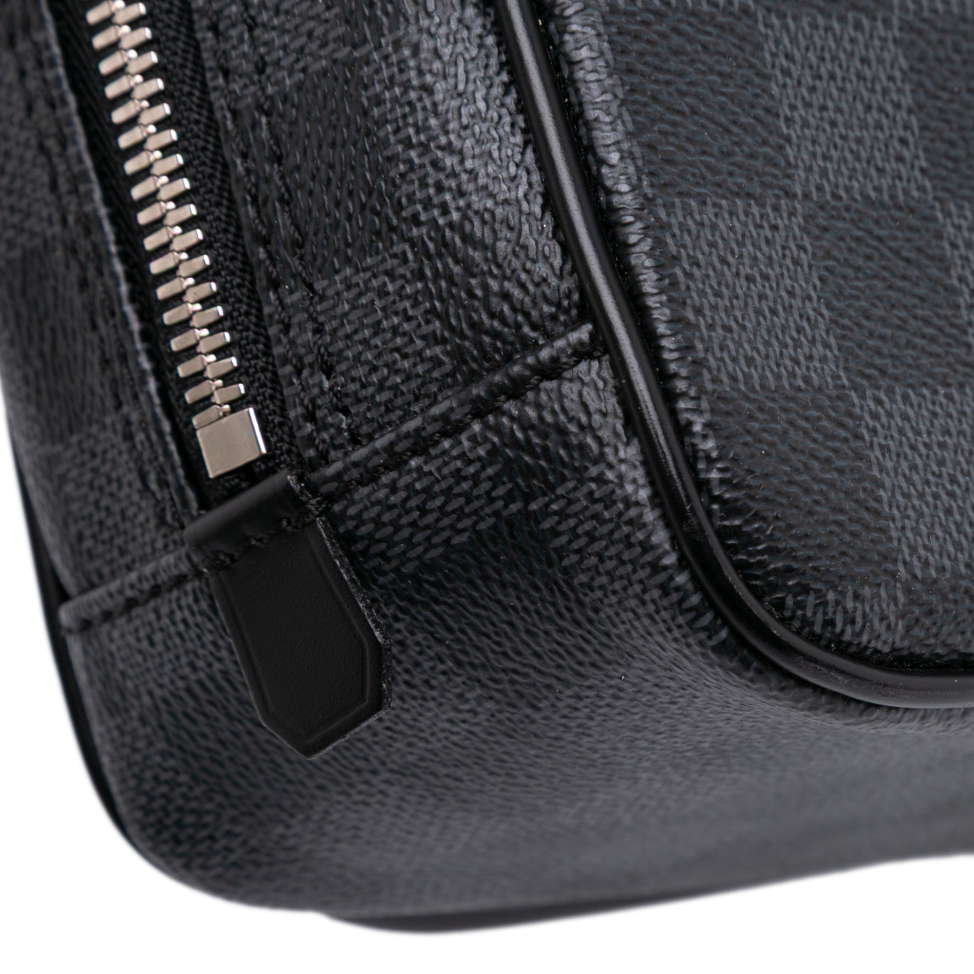 Damier Graphite Hanging Toiletry Kit Pouch