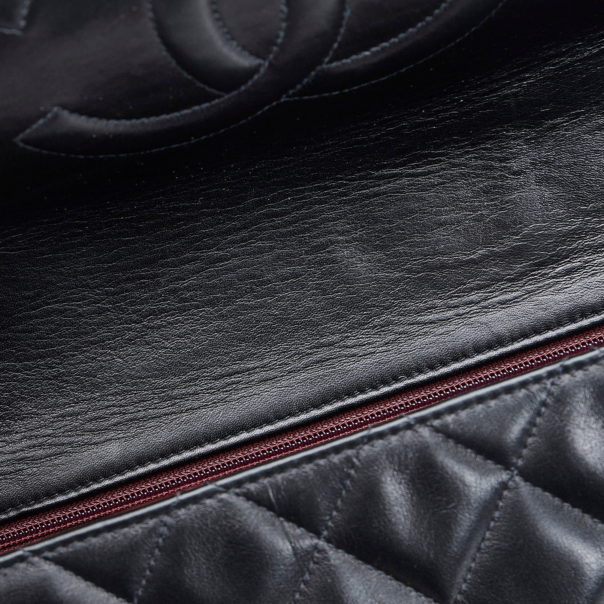 Maxi XL Classic Lambskin Single Flap_8