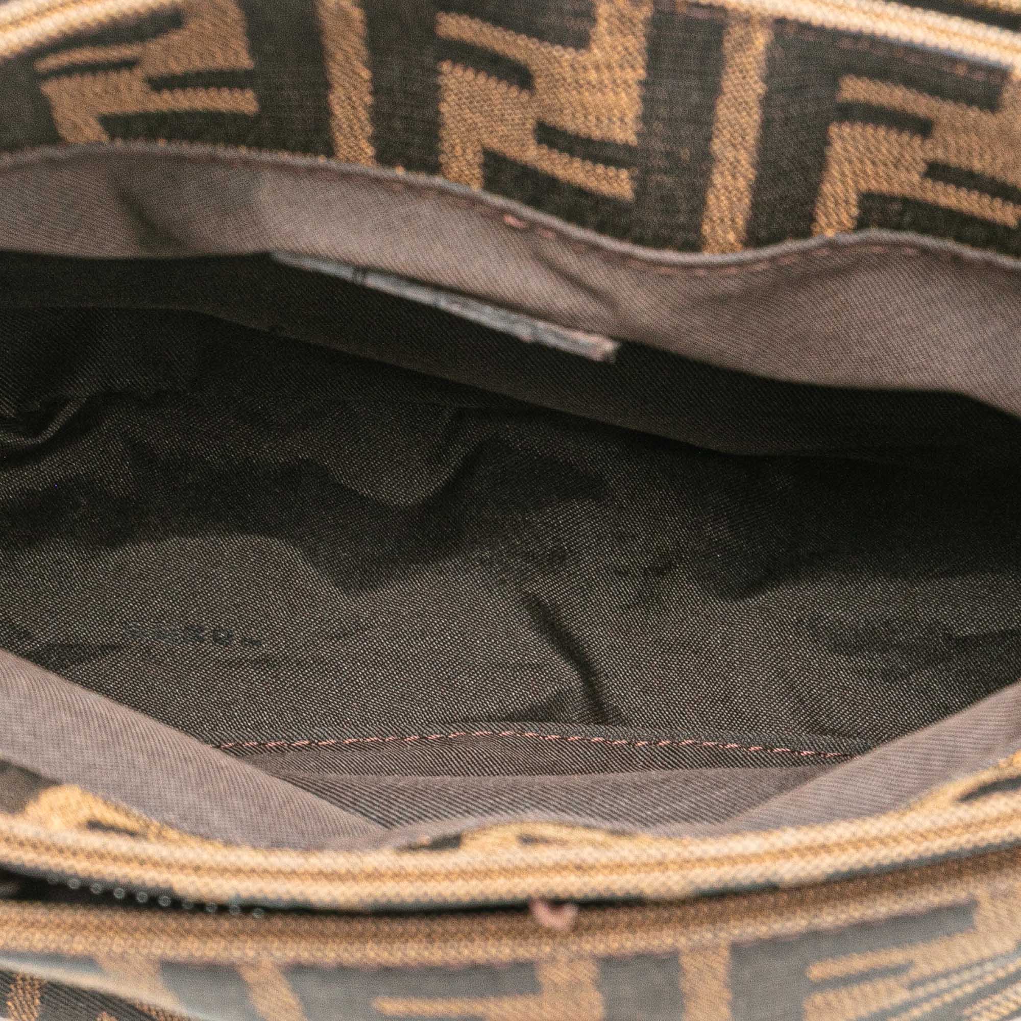 Zucca Canvas Shoulder Bag