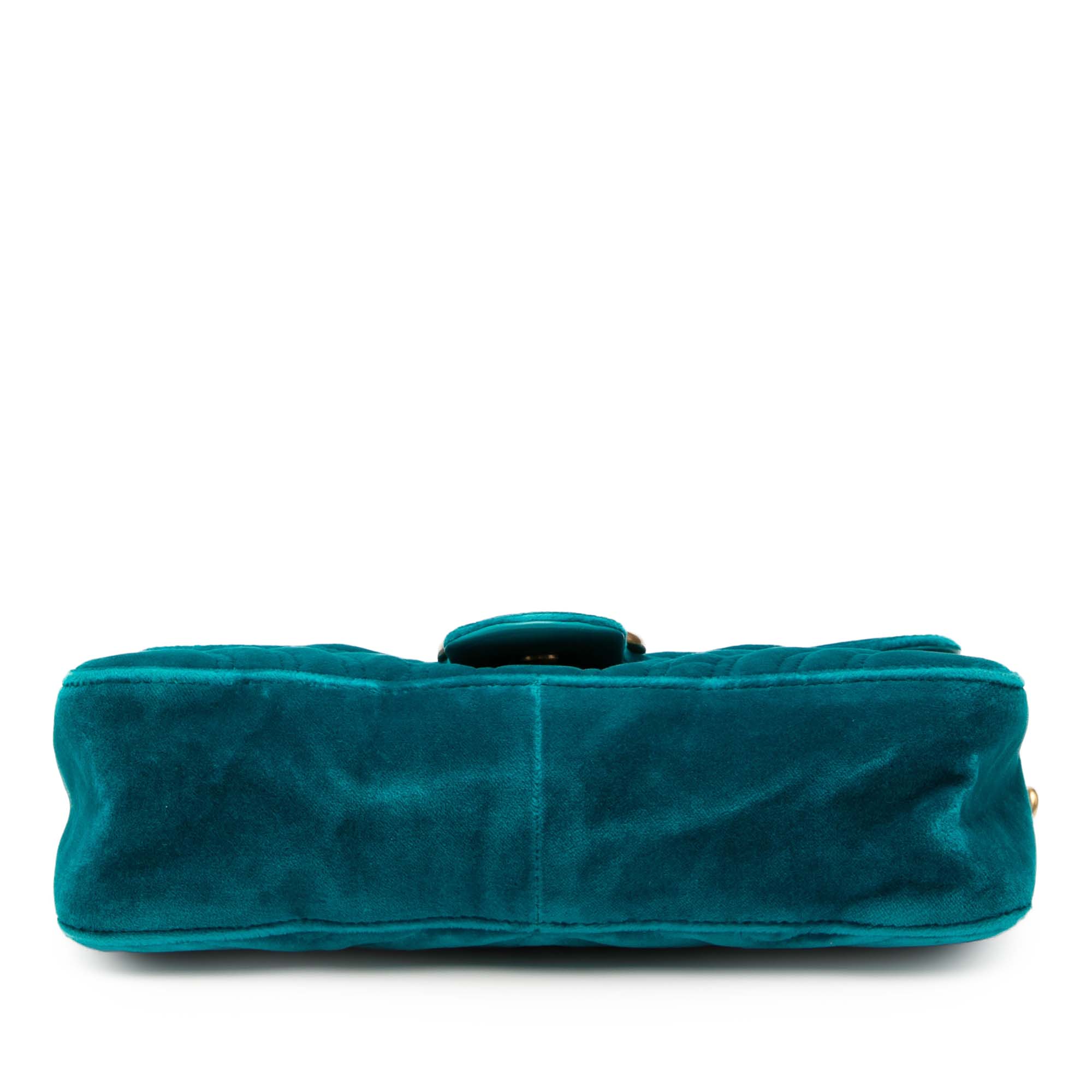 Medium GG Marmont Matelasse Velvet Shoulder Bag