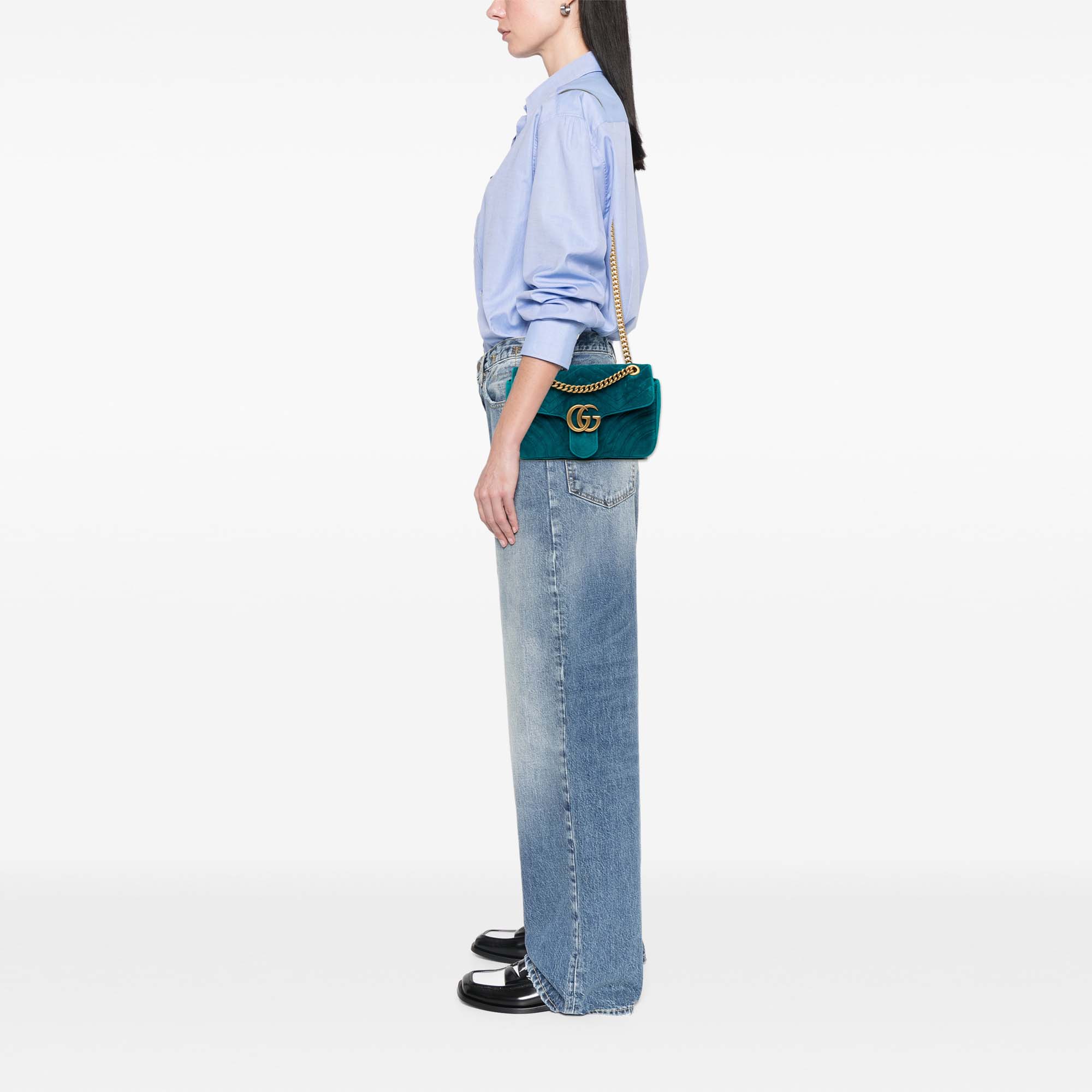 Medium GG Marmont Matelasse Velvet Shoulder Bag