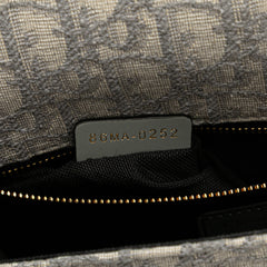 Medium Oblique Canvas 30 Montaigne Bag