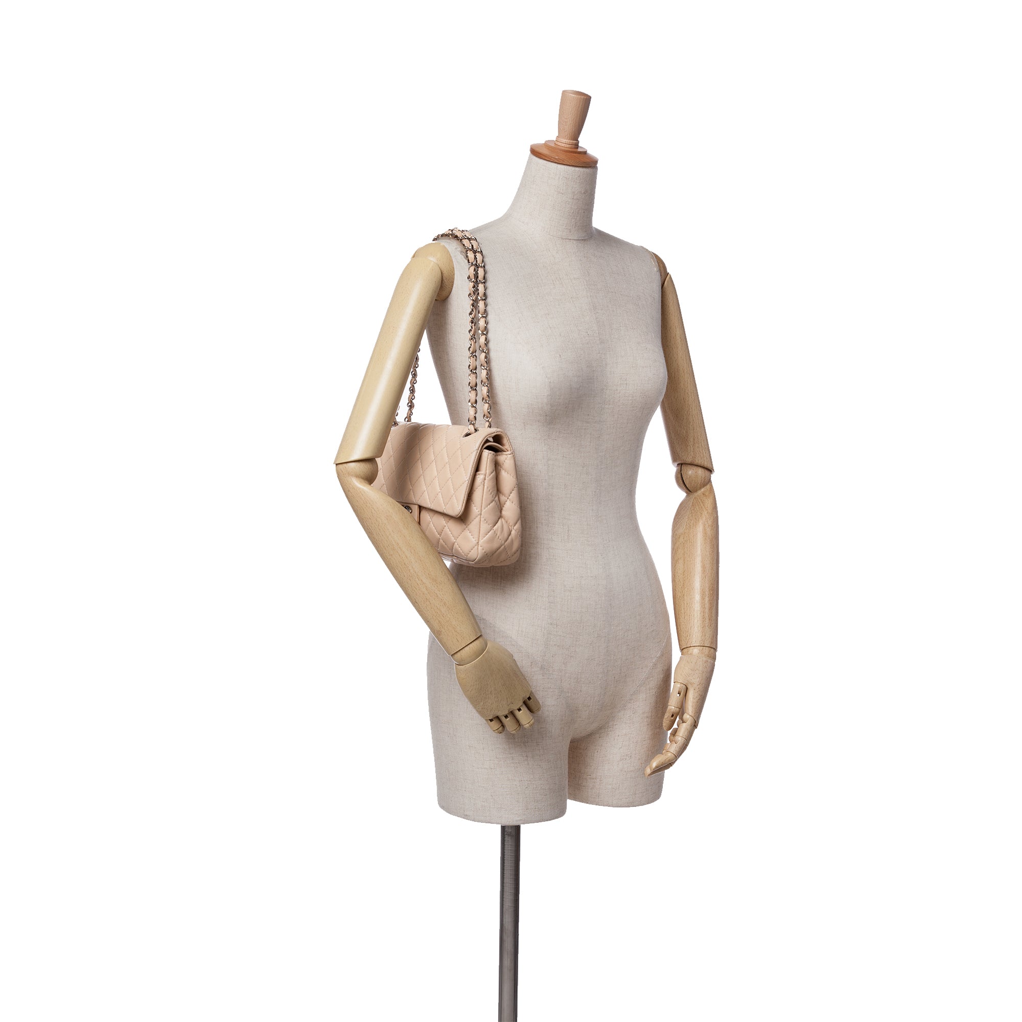 Medium Classic Lambskin Double Flap