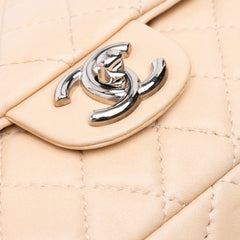 Medium Classic Lambskin Double Flap