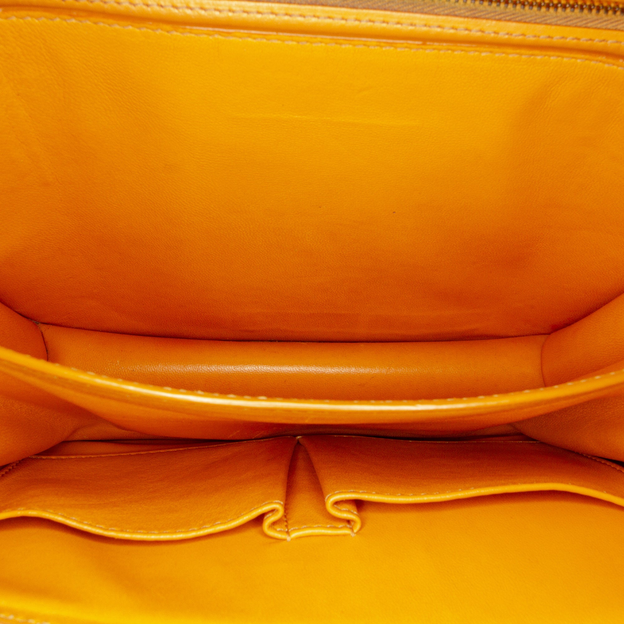 Medium Classic Box Leather Crossbody Bag_4