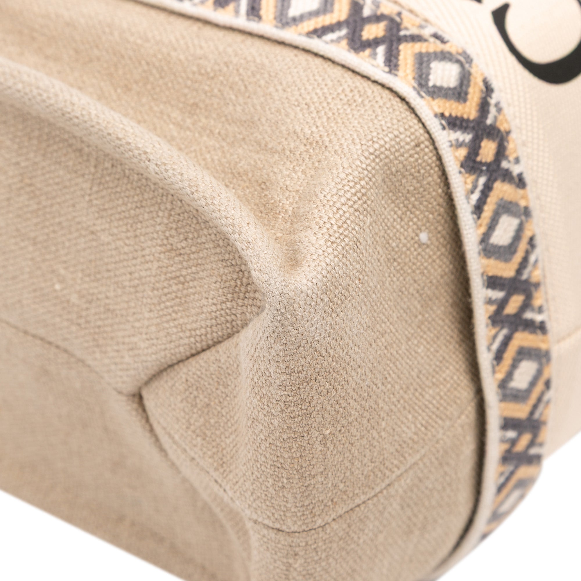 Medium Canvas Woody Tote