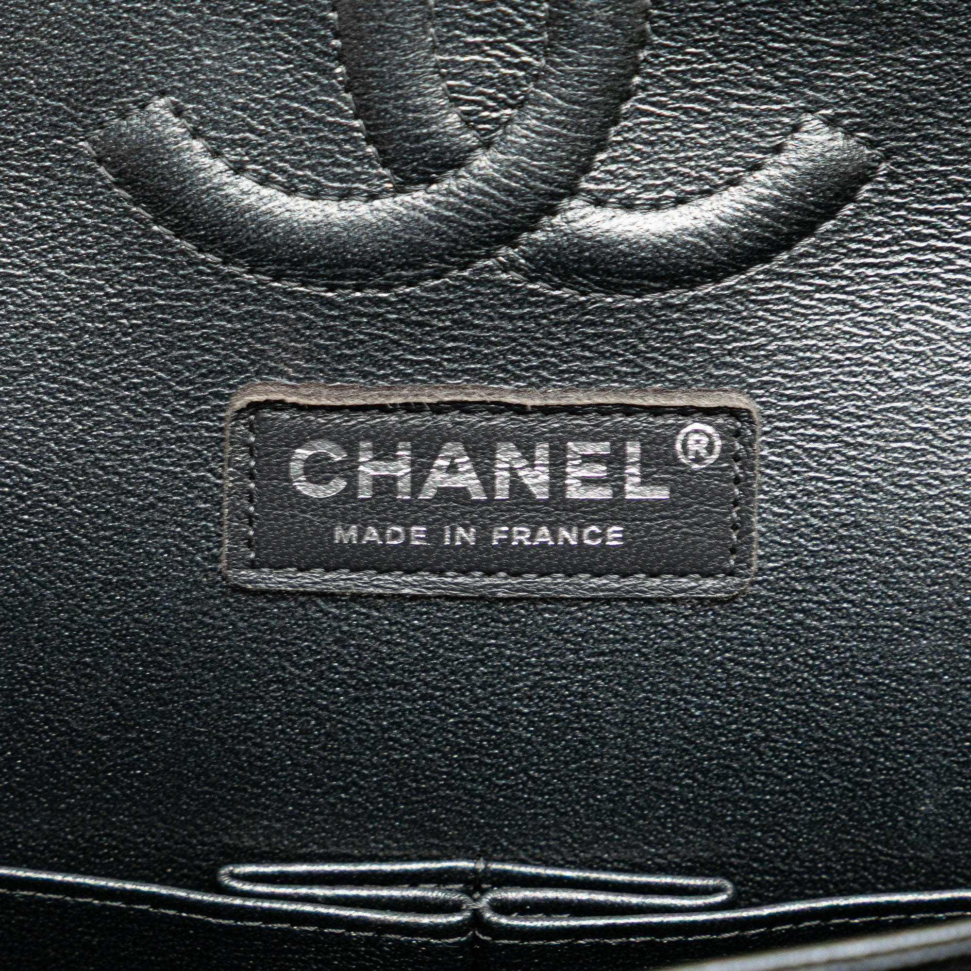 Medium Classic Chevron Caviar Double Flap