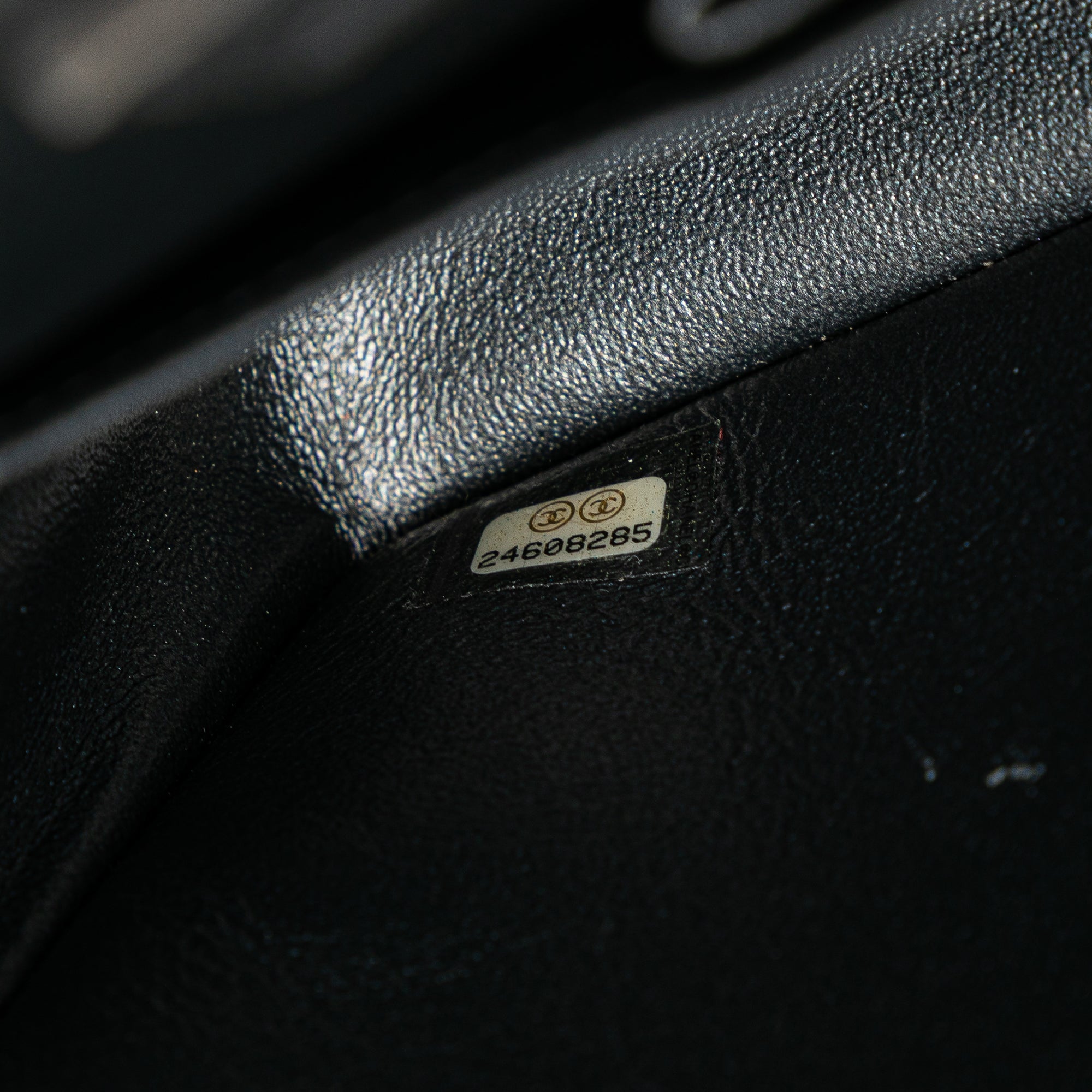 Medium Classic Chevron Caviar Double Flap