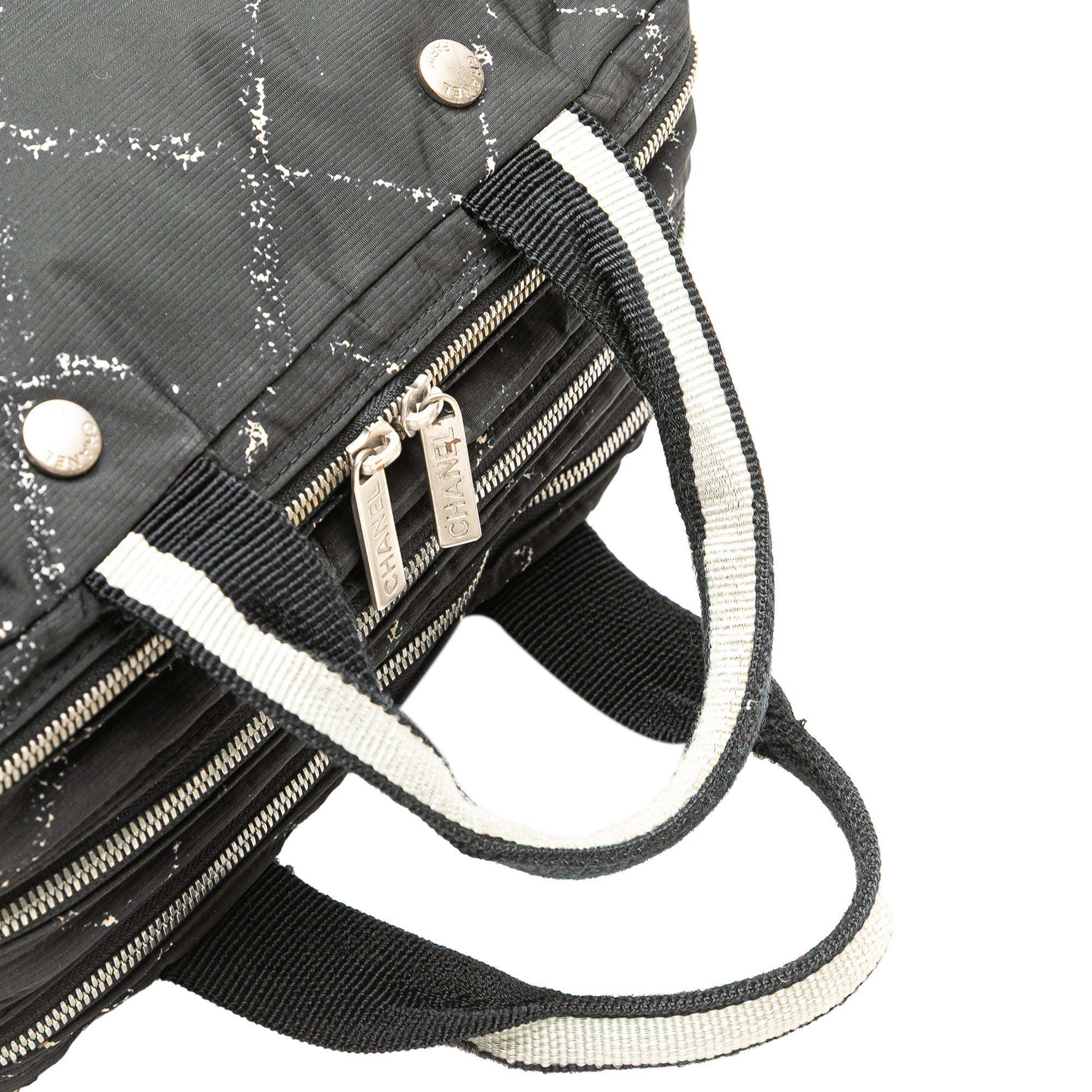 Old Travel Line Nylon Handbag