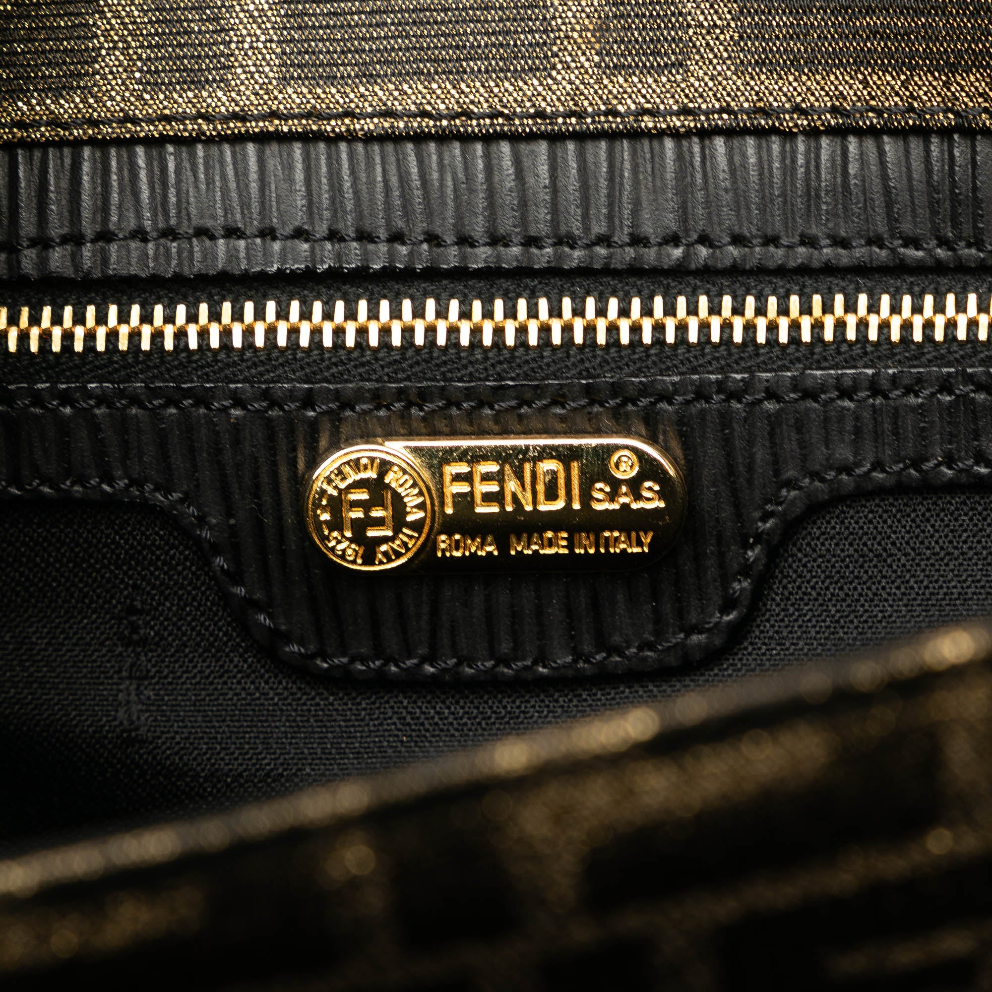 Zucca Canvas Shoulder Bag