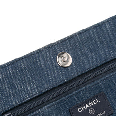Denim and Velvet Wallet On Chain