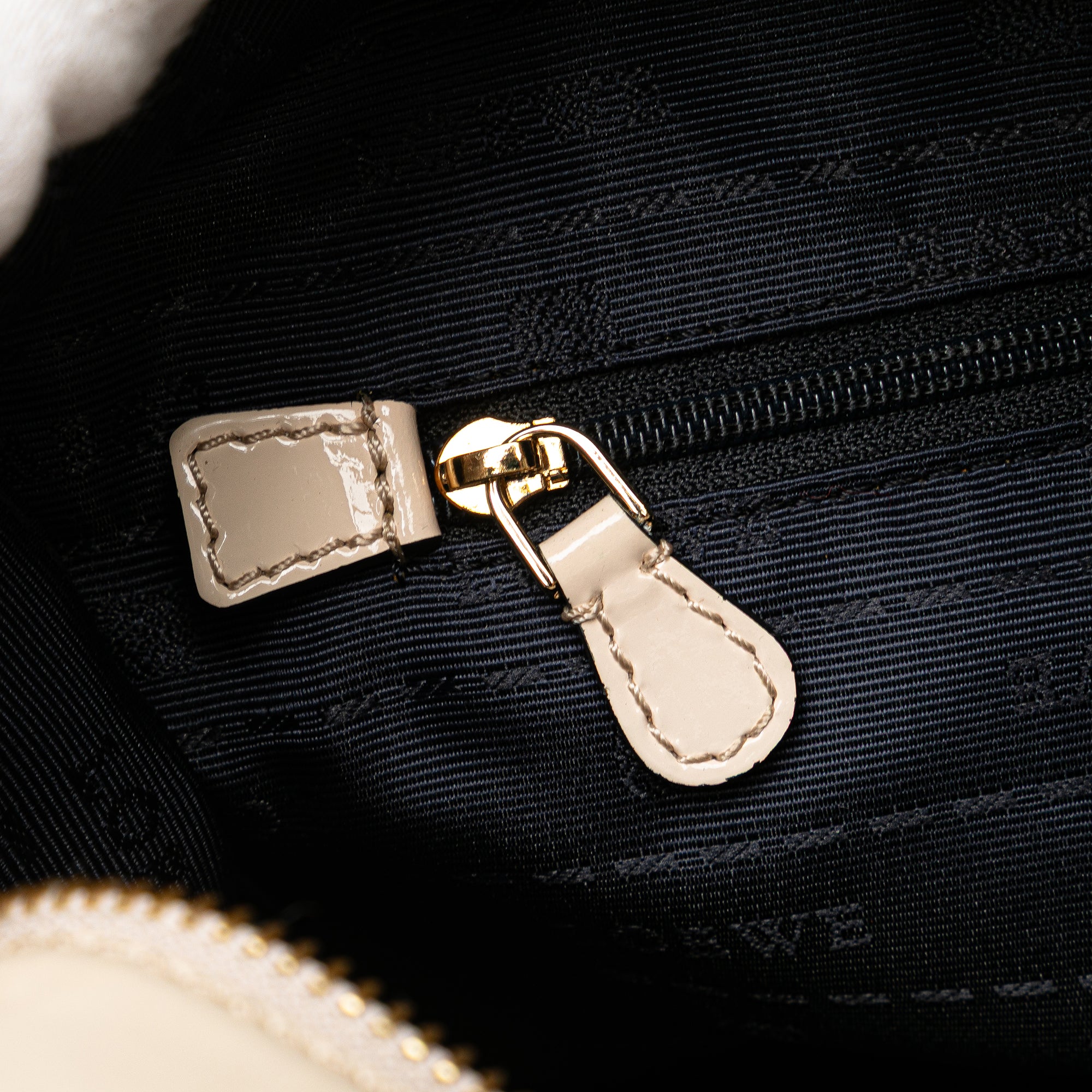 Patent Amazona 28 Handbag
