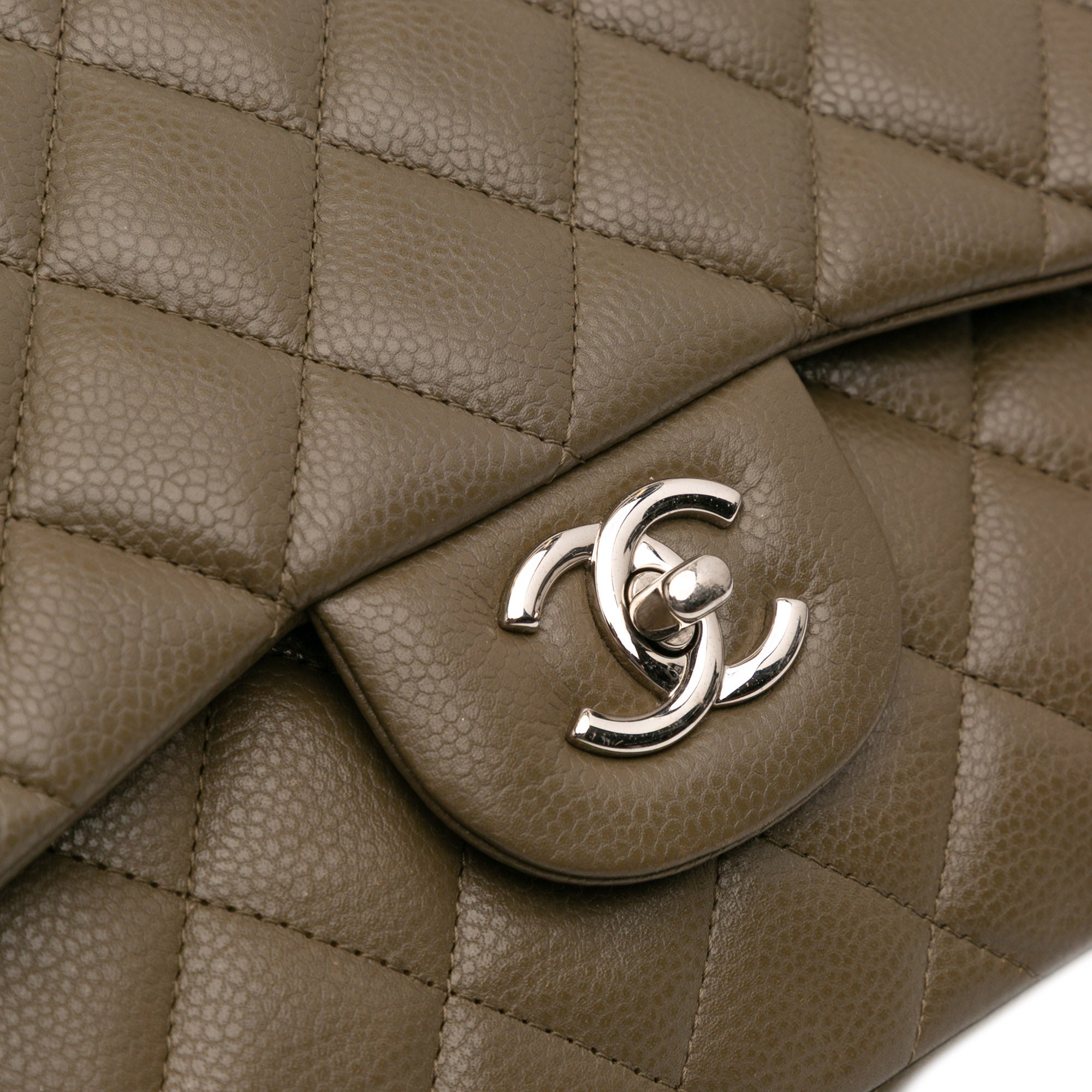 Jumbo Classic Caviar Double Flap