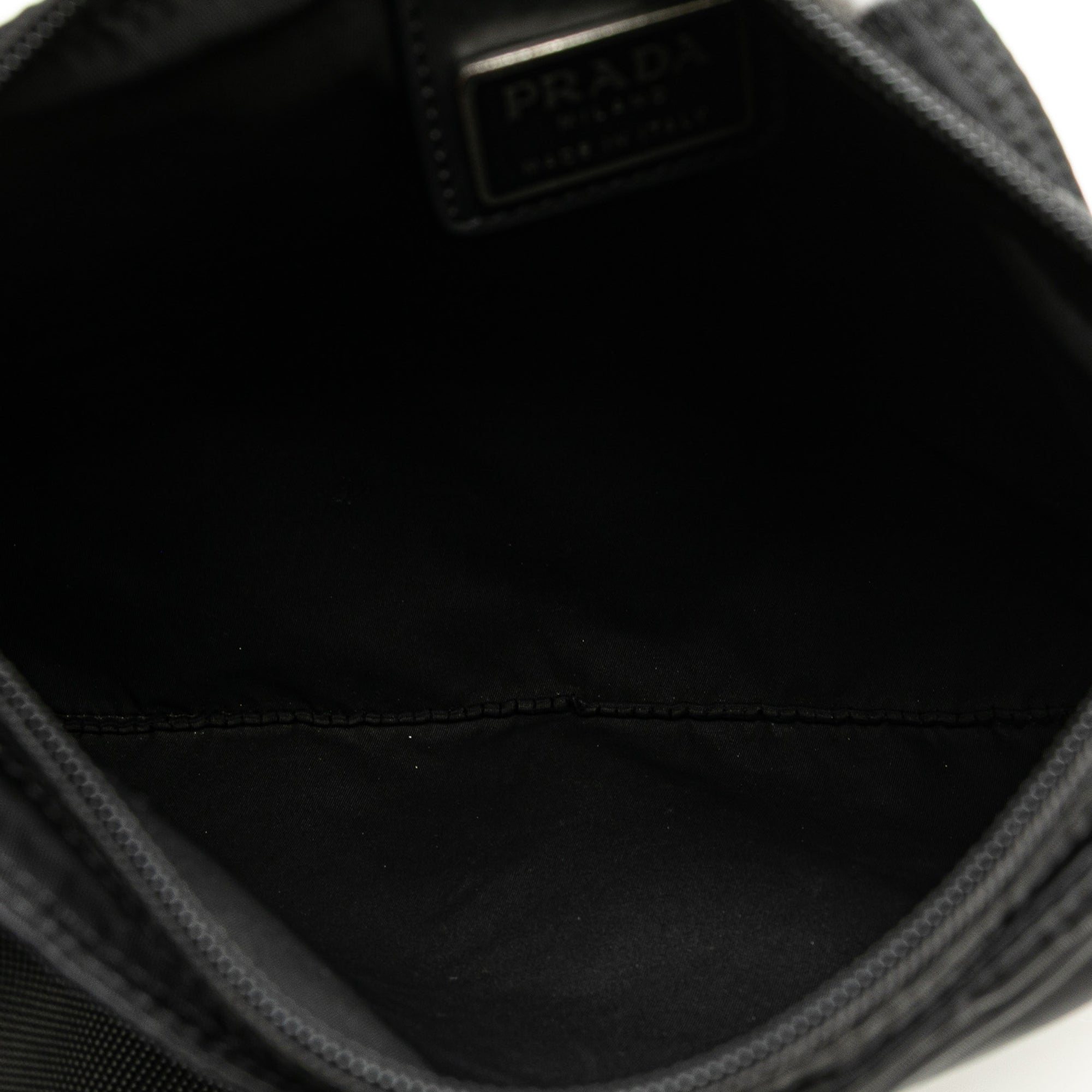 Tessuto Zip Top Crossbody