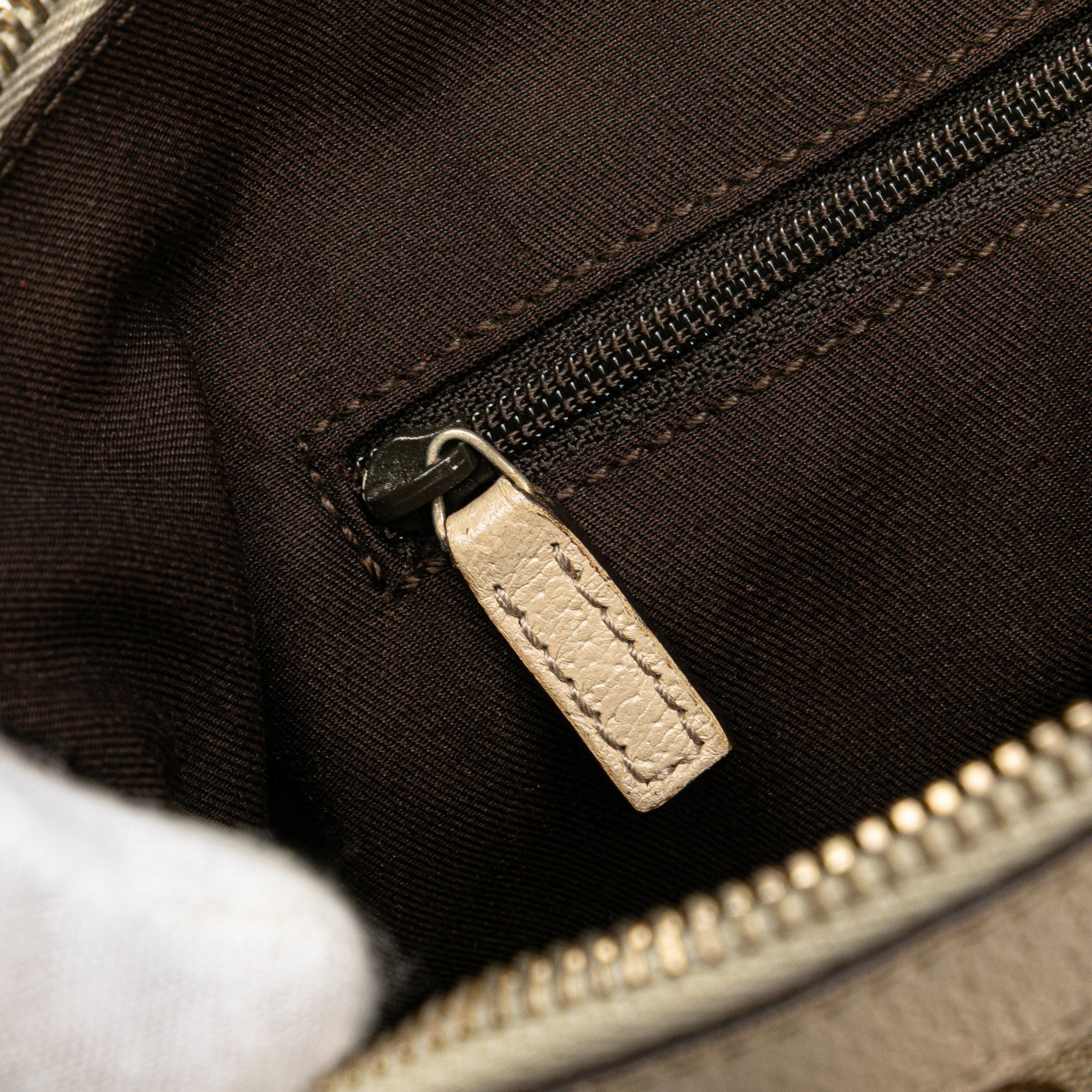 GG Canvas Abbey D Ring Tote